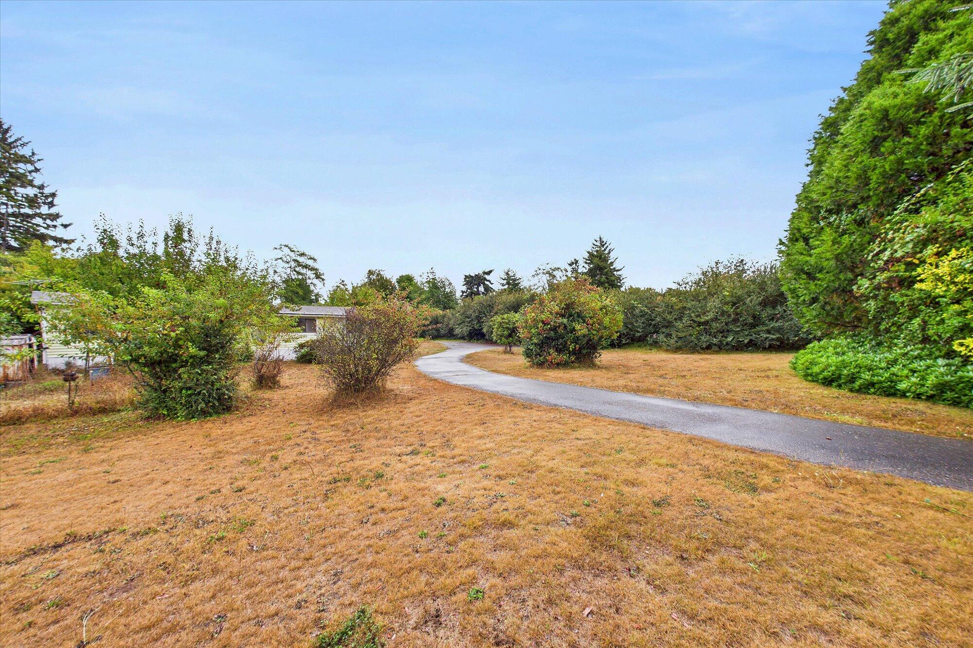 1893 B Avenue, McKinleyville