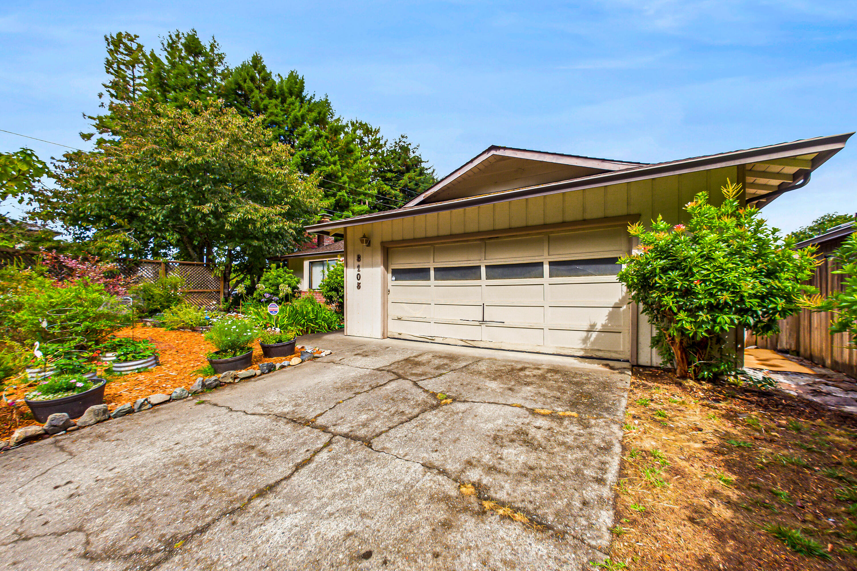 3105 Elk Street