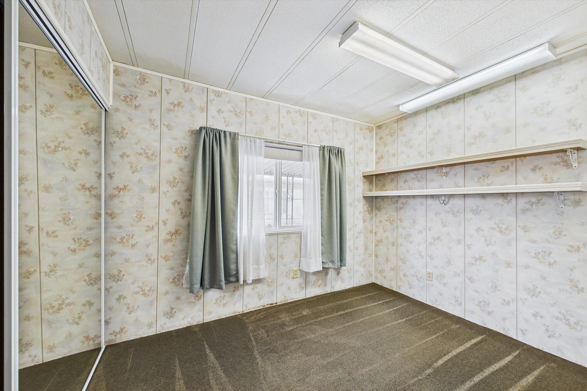525 Herrick Avenue 33