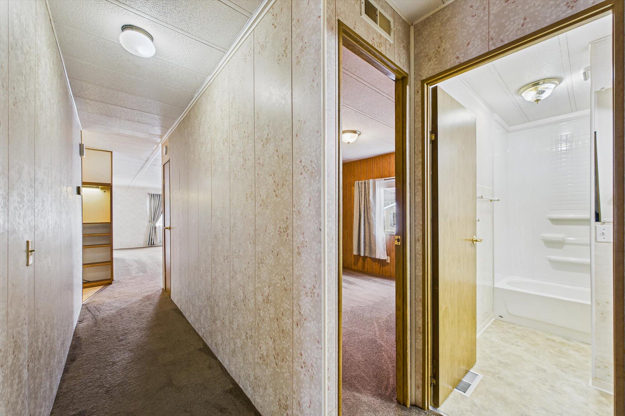 525 Herrick Avenue 33