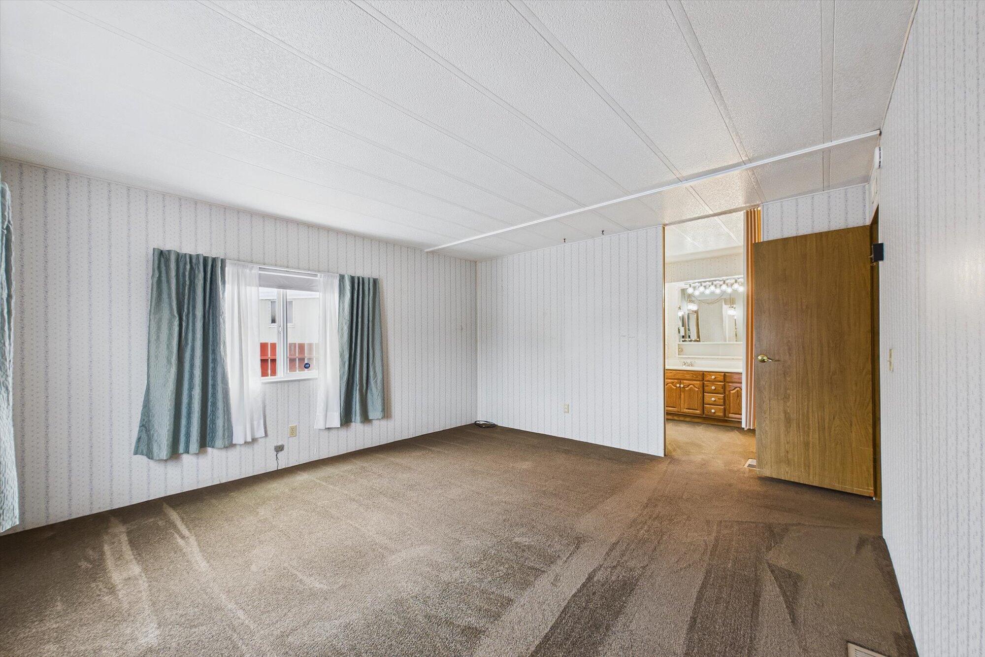 525 Herrick Avenue 33