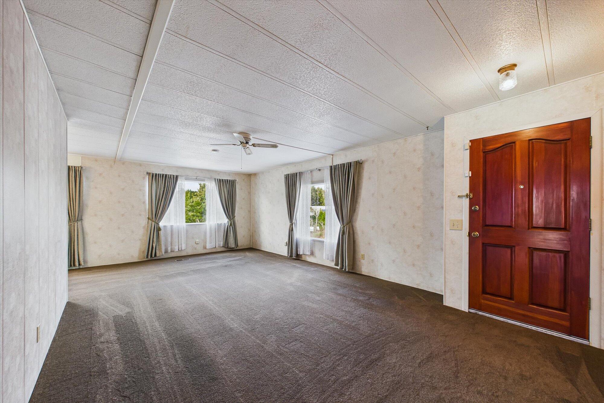 525 Herrick Avenue 33