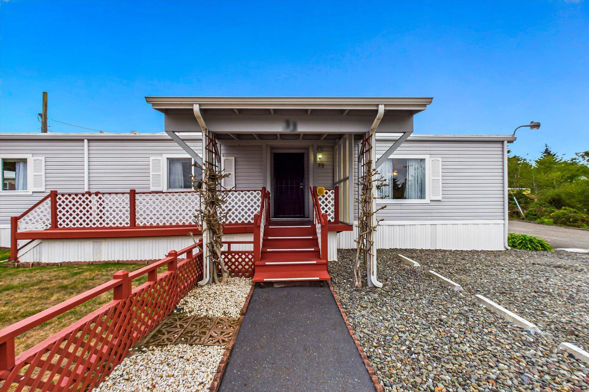 525 Herrick Avenue 33