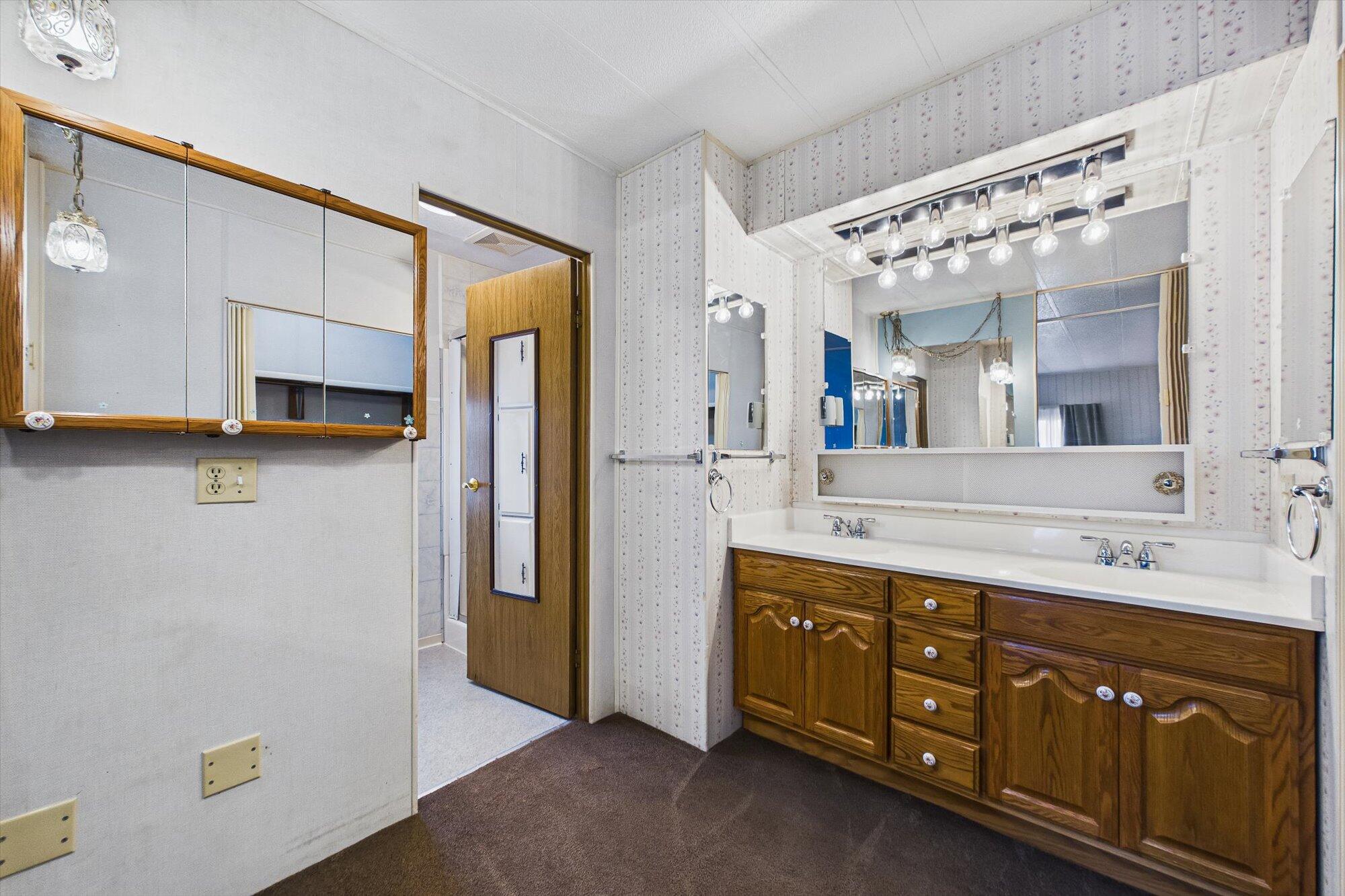 525 Herrick Avenue 33