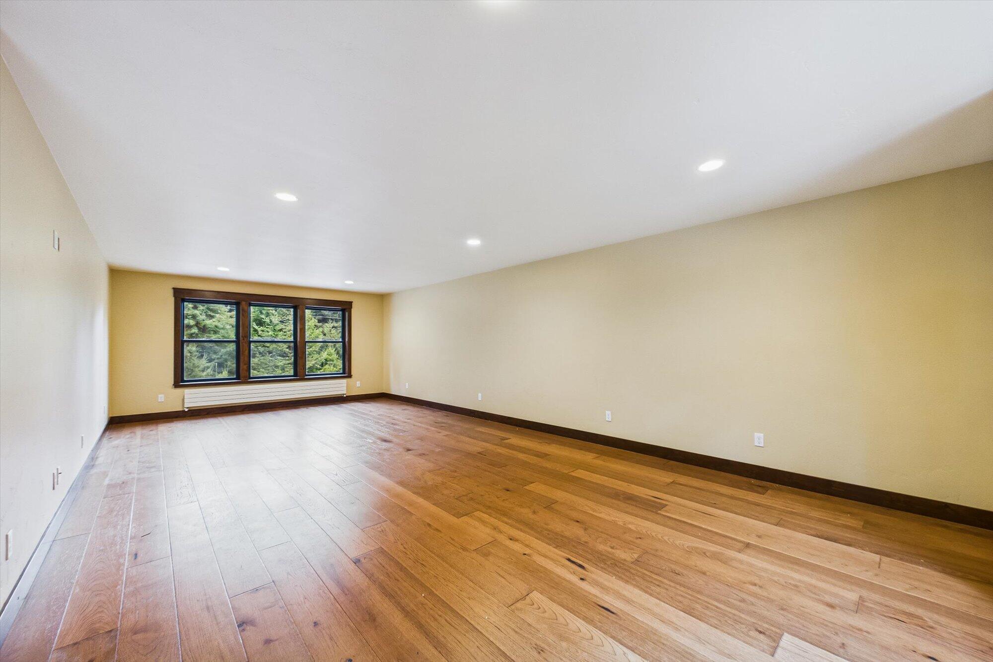 100 Antrim Lane