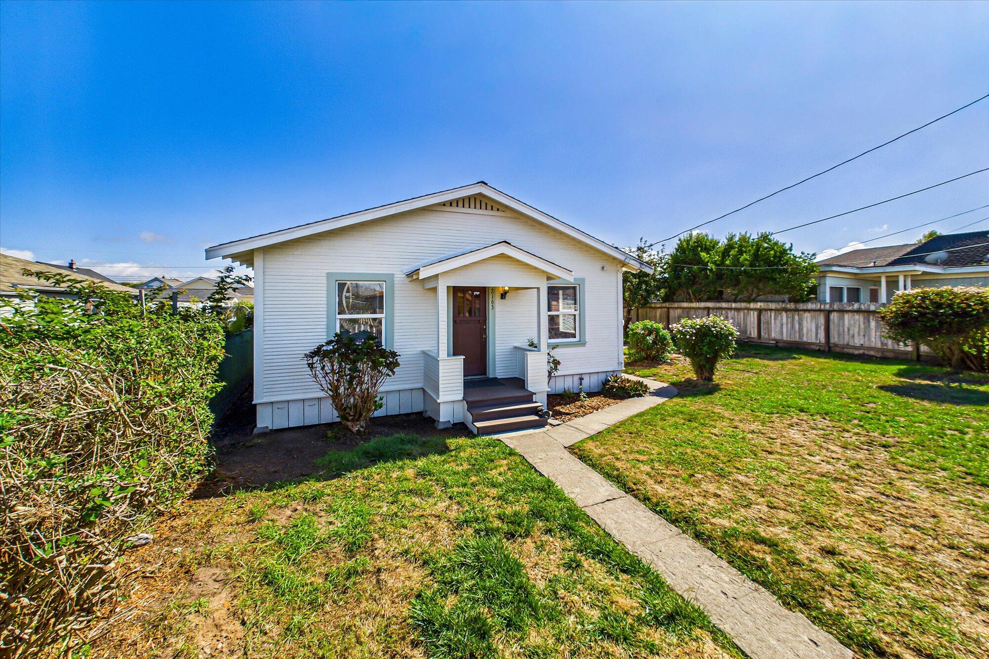 2163 Pine Street