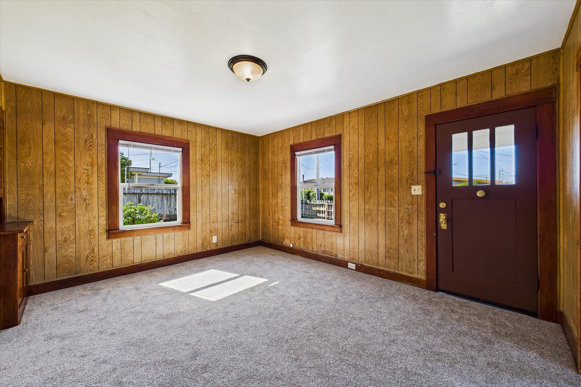 2163 Pine Street