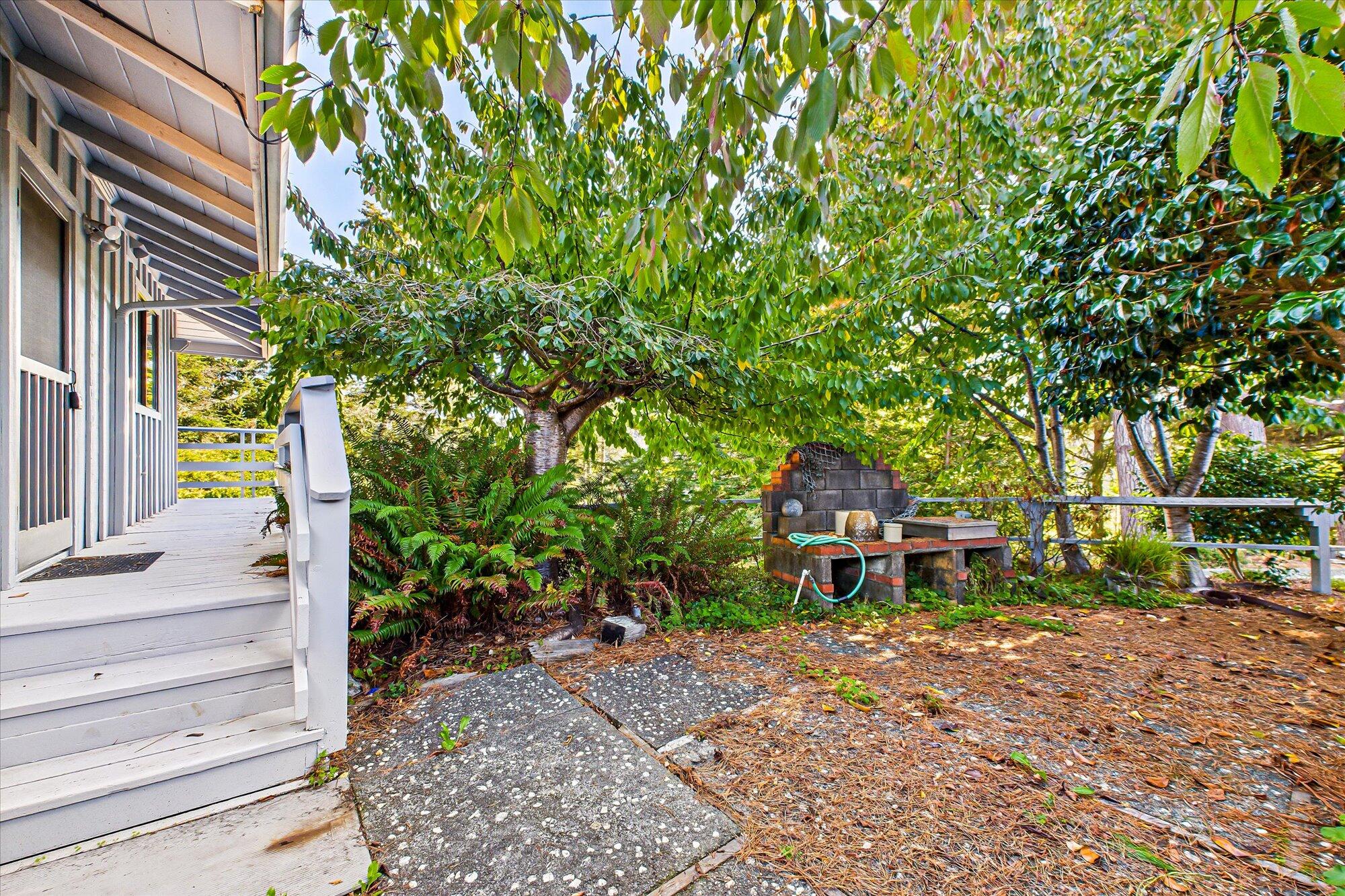 499 Gatliff Avenue