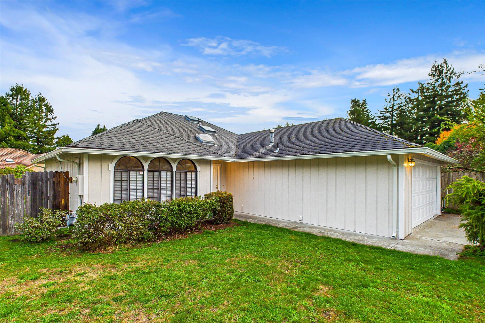 2121 Woodcrest Court