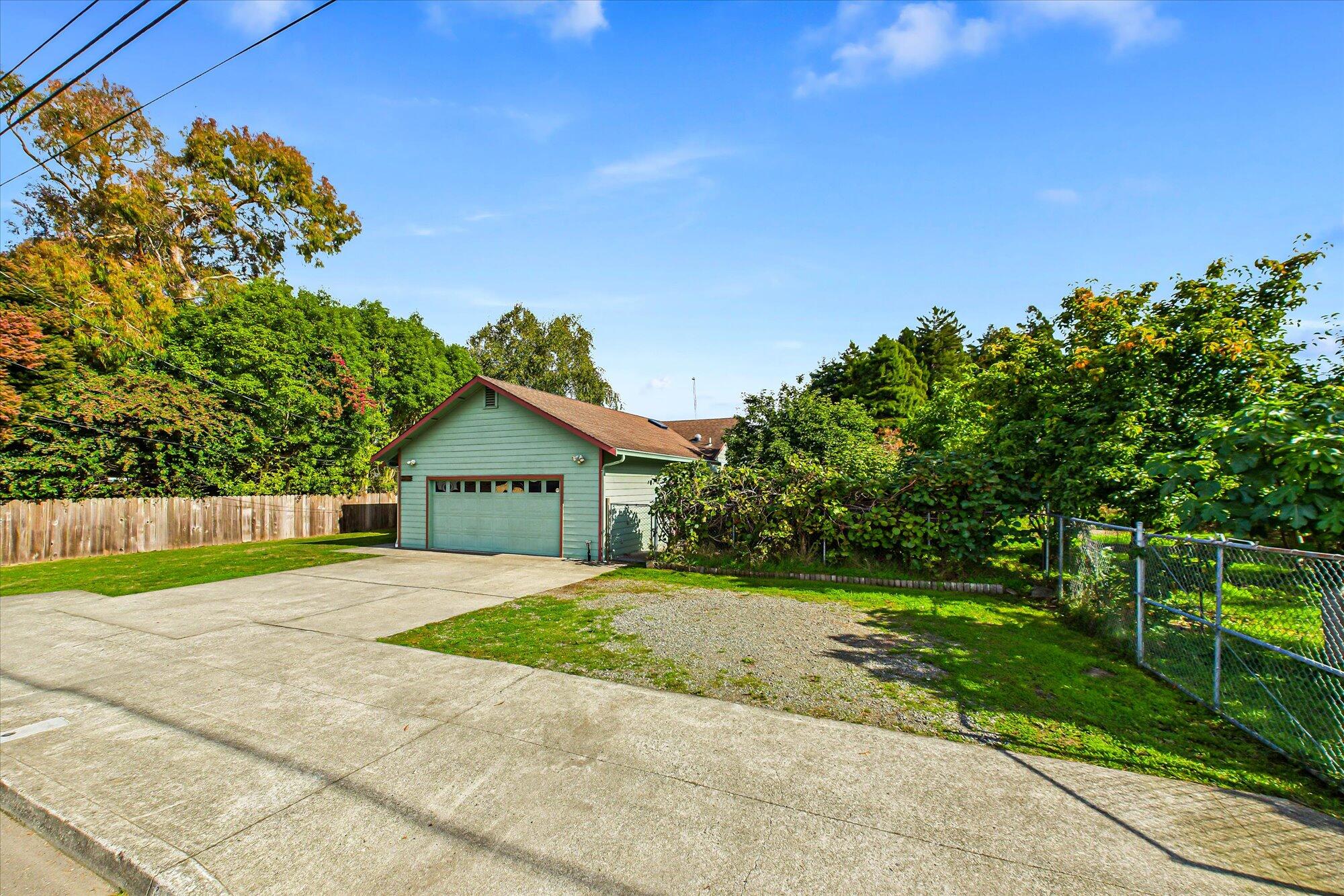 3579 Dolbeer Street