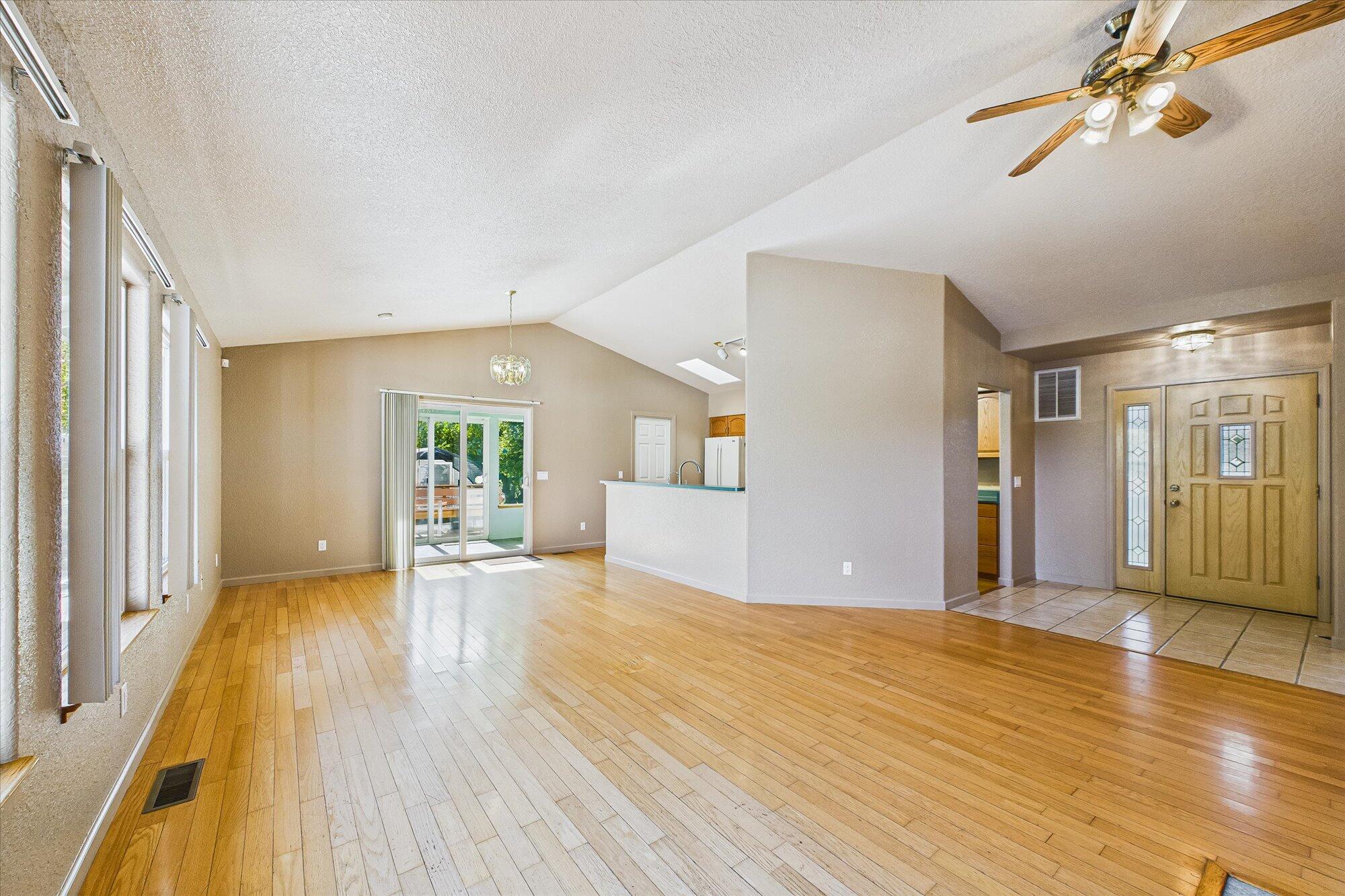 3579 Dolbeer Street