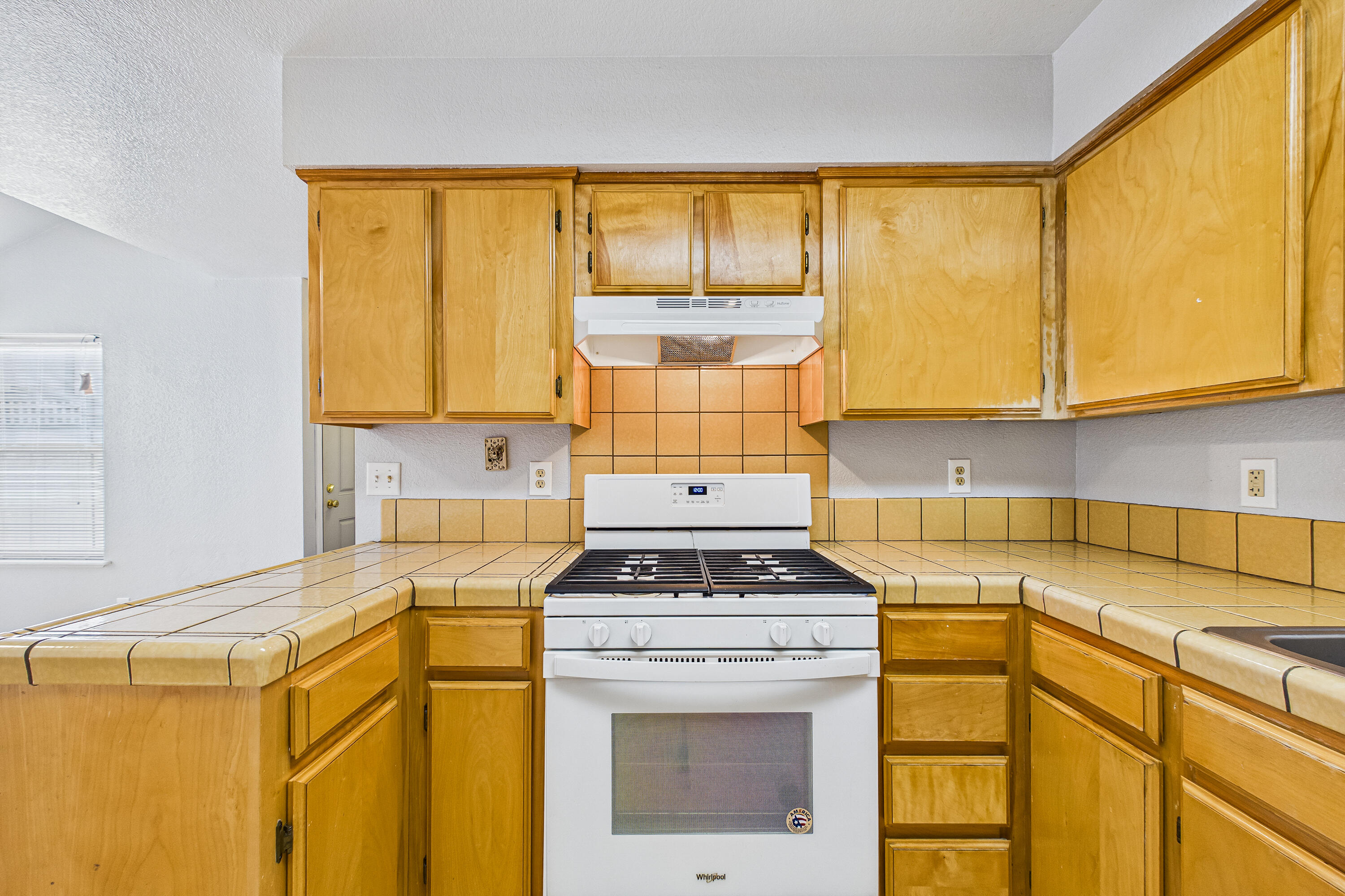 1449 Myrtle #9 Avenue