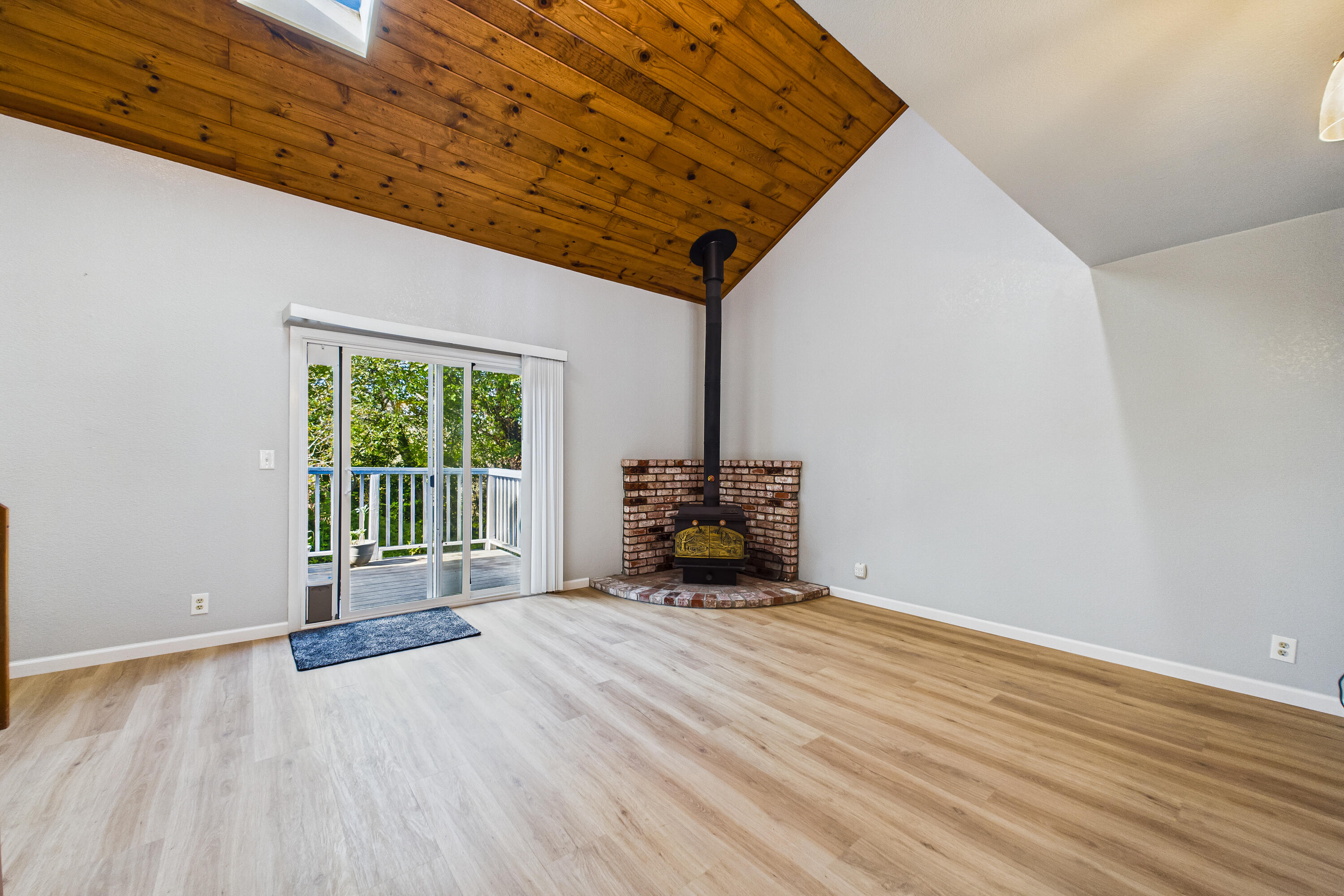 1449 Myrtle #9 Avenue