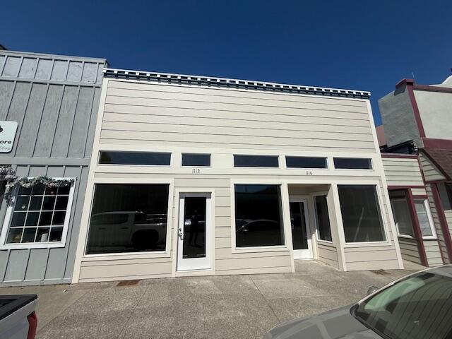 1112,1116 Main Street