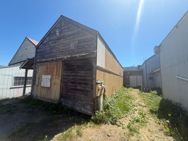 1112,1116 Main Street
