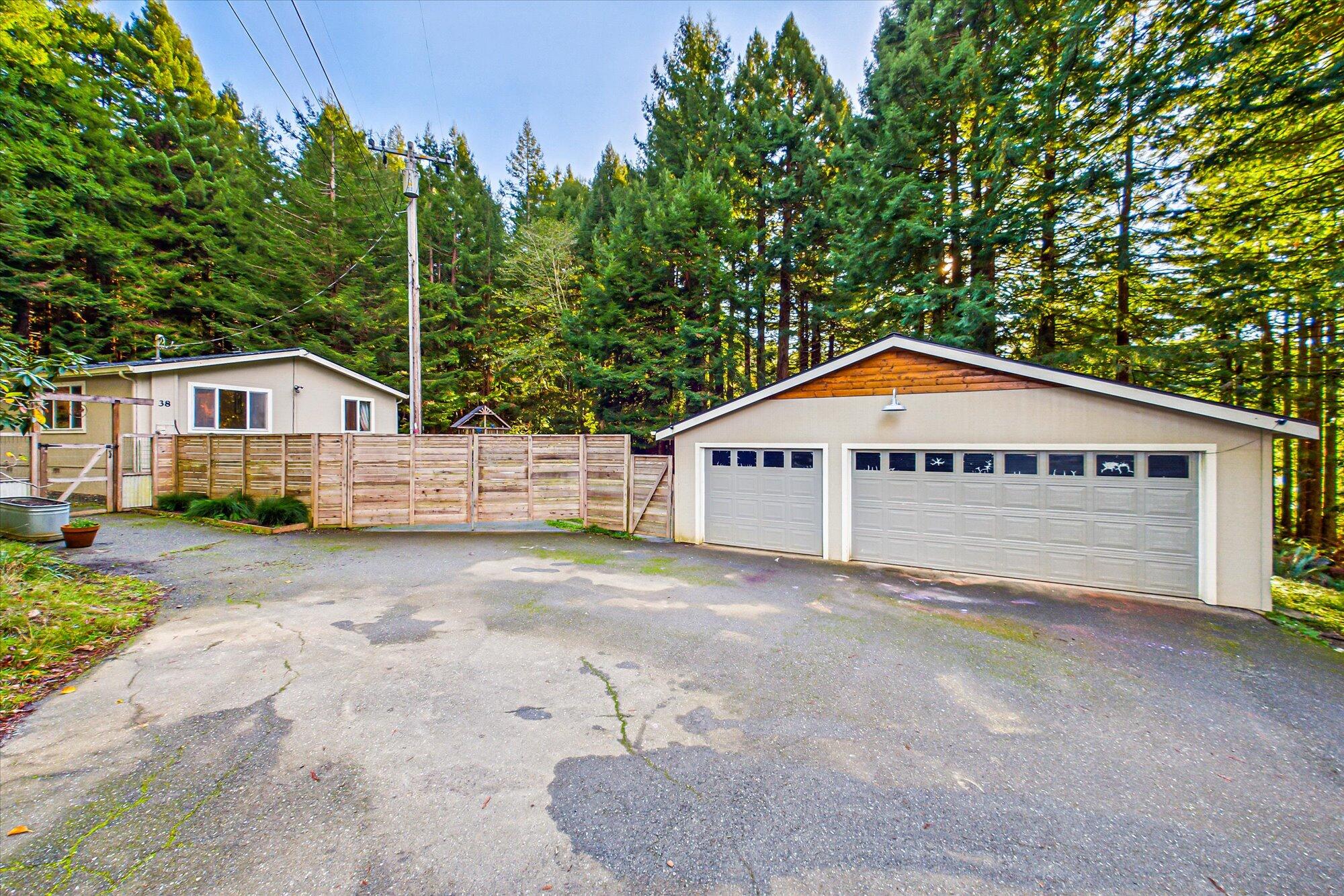 38 Deer Fern Lane