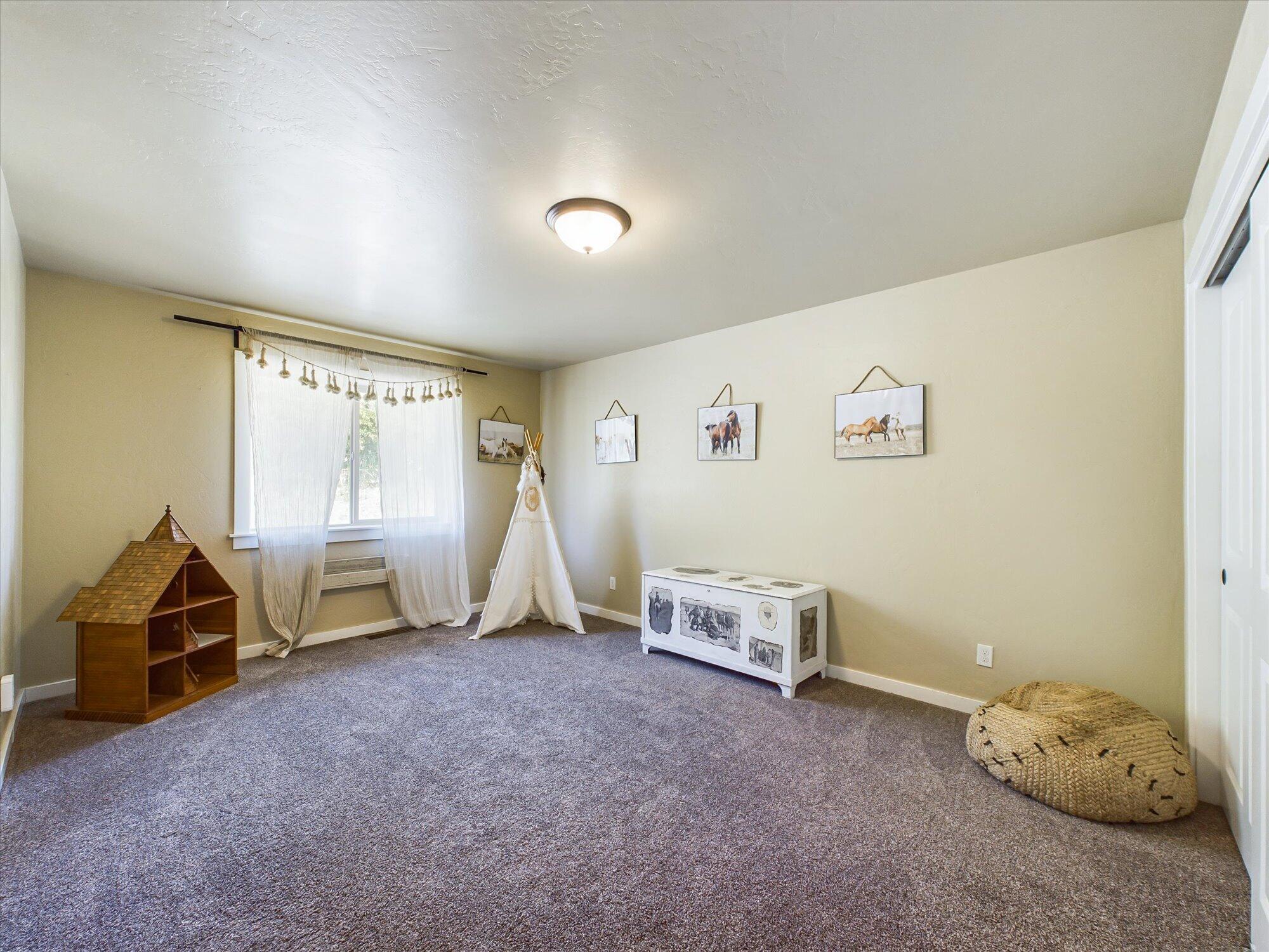 245 Finch Creek Road