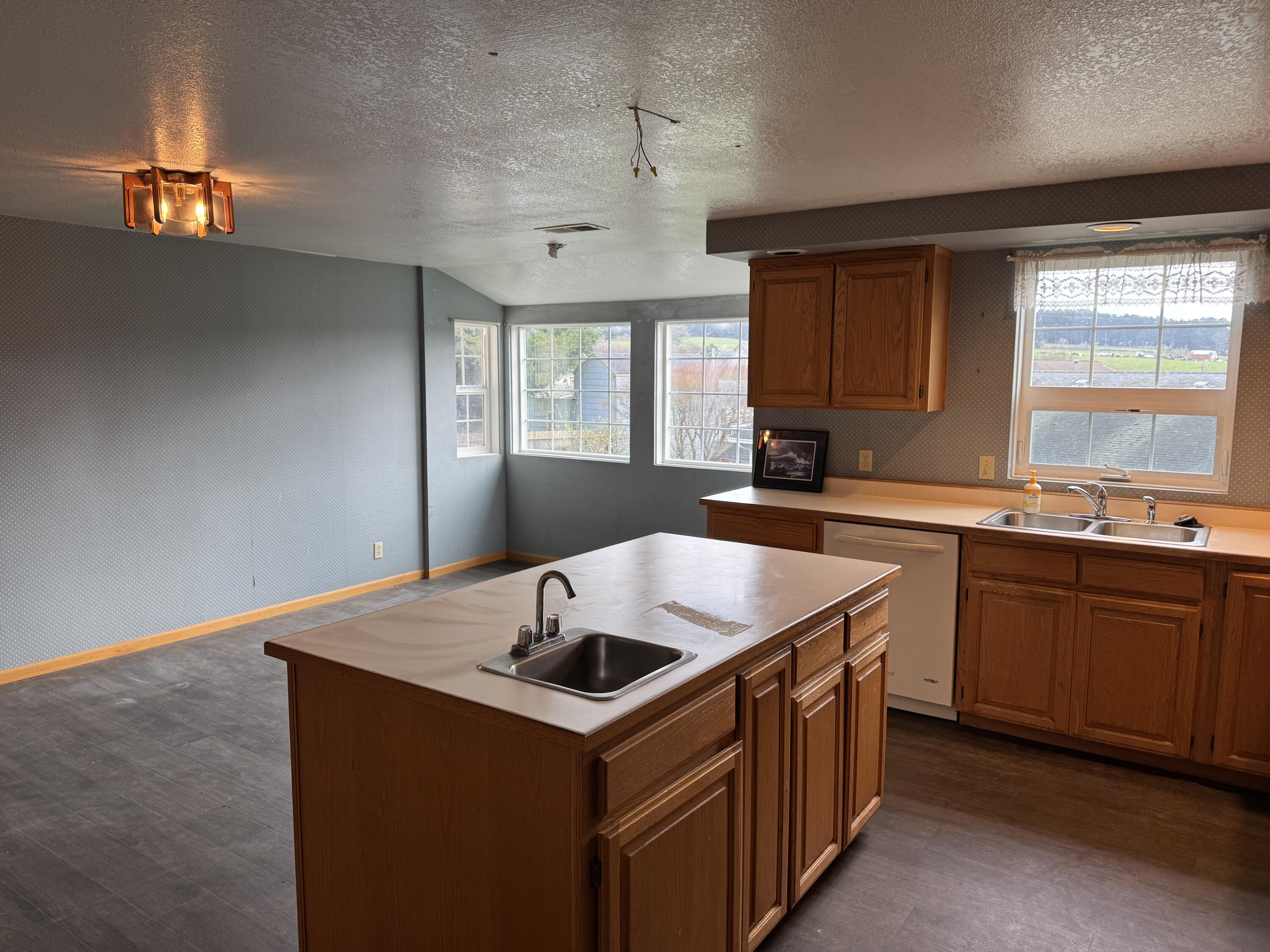 252 Loleta Drive