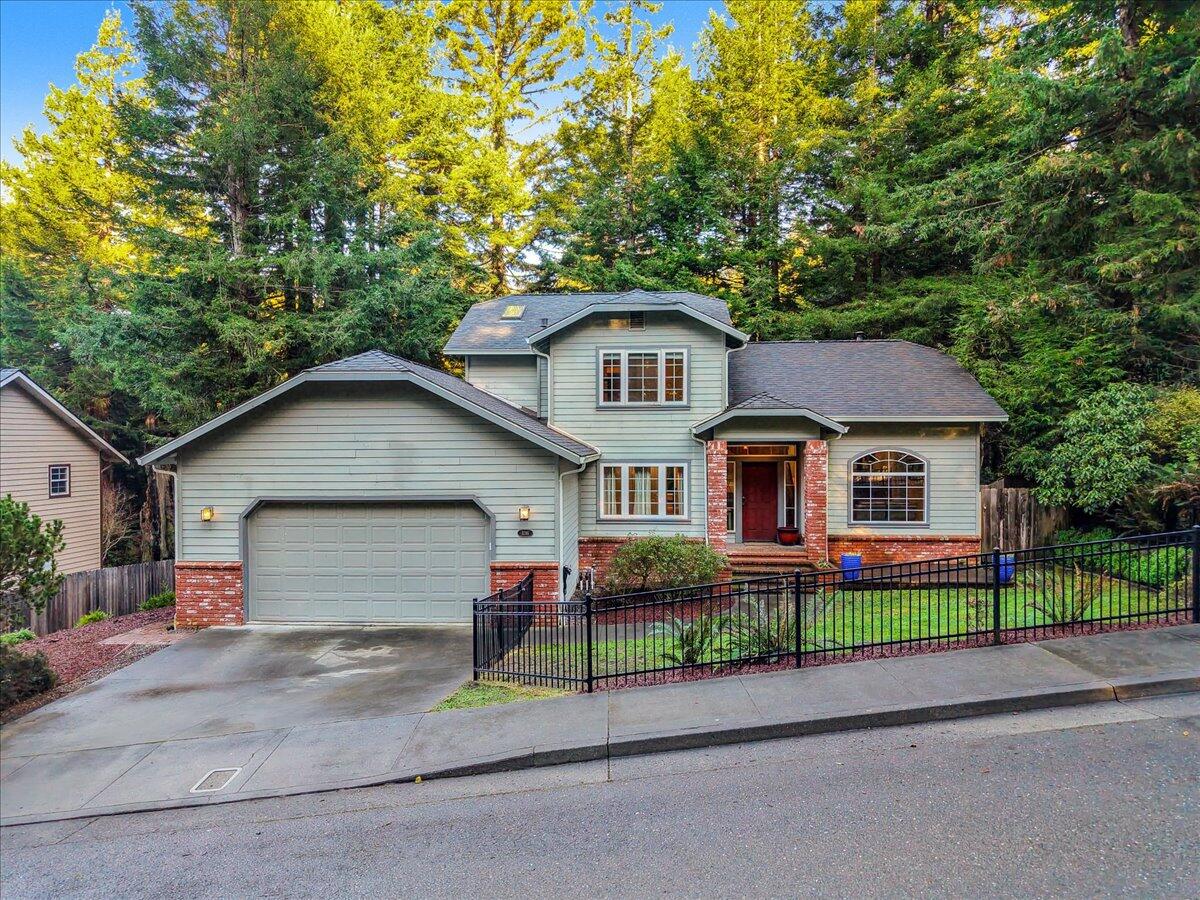 1096 Diamond Drive