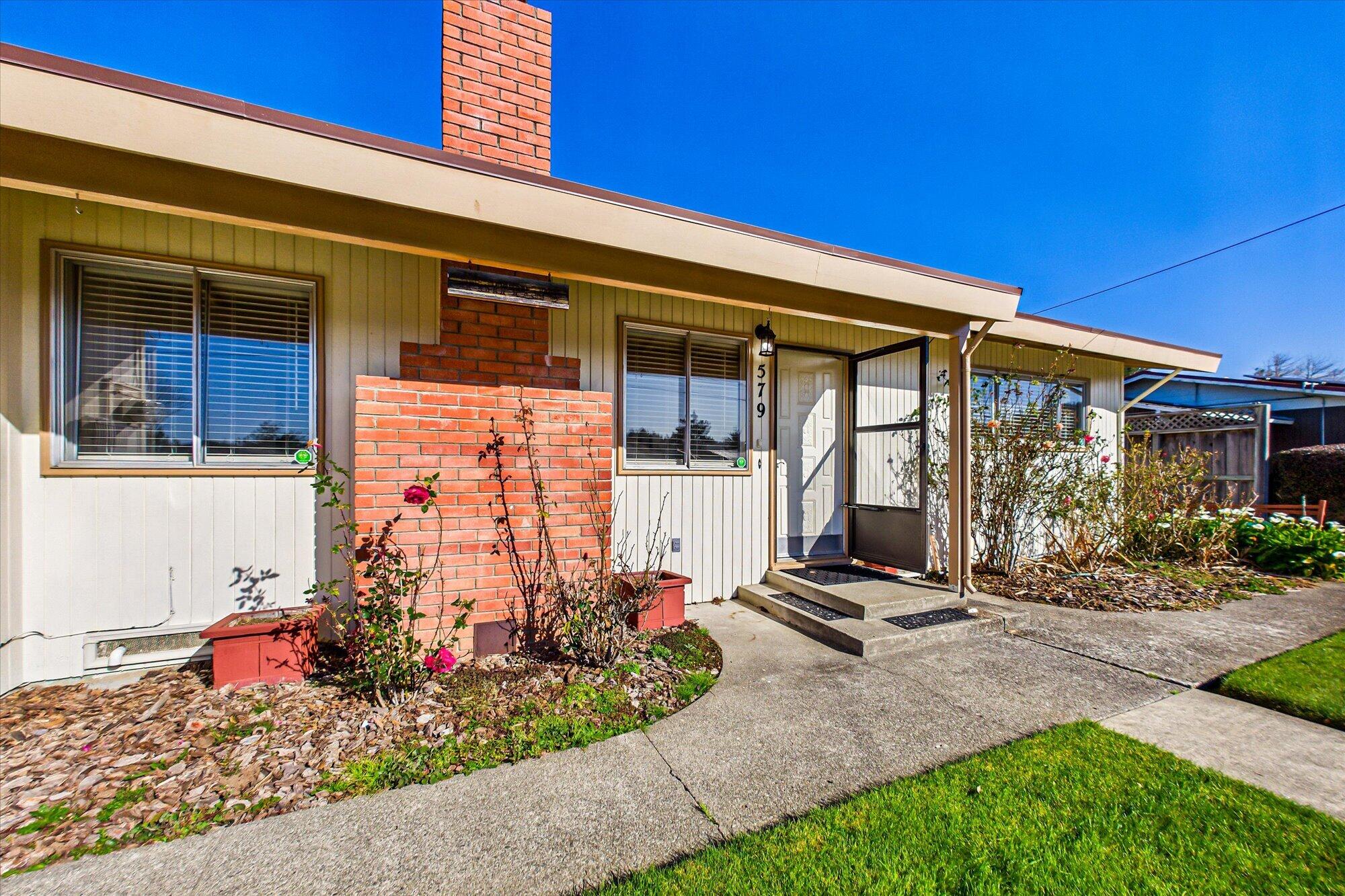 579 Valley View Drive