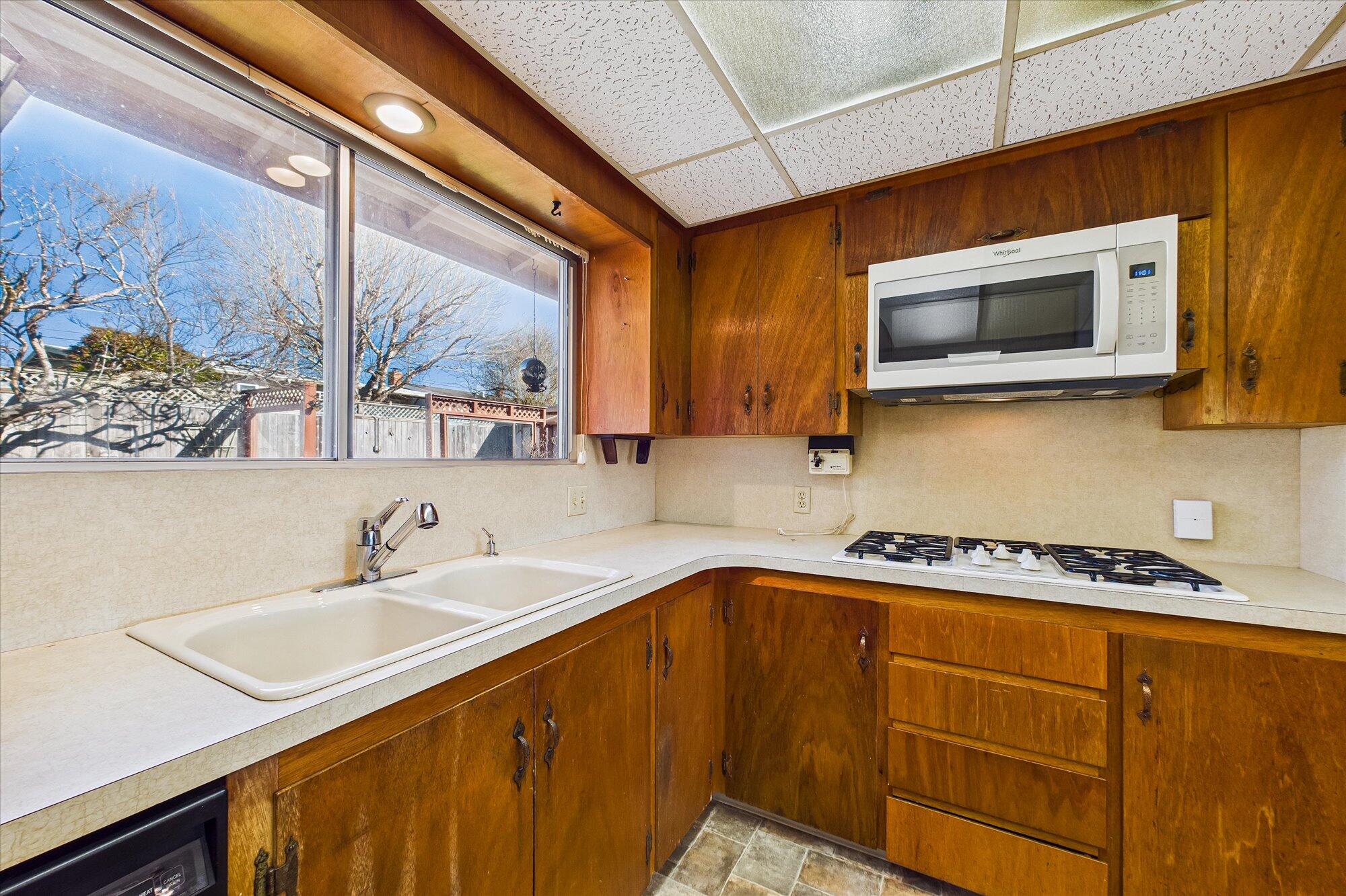 579 Valley View Drive