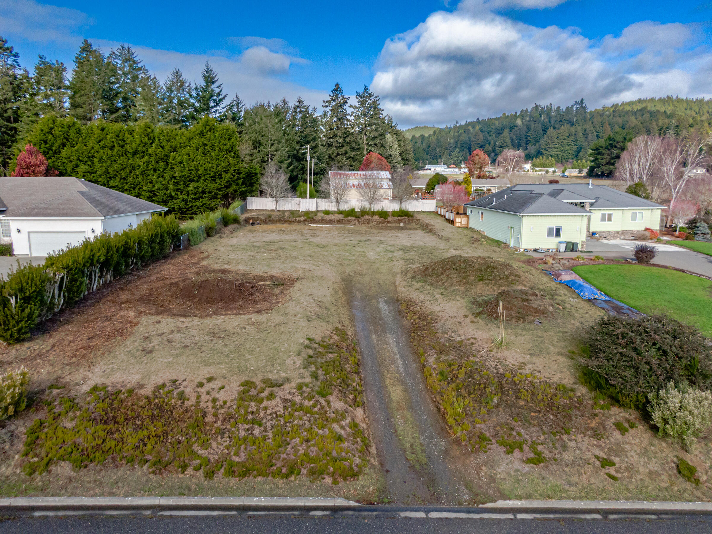 1195 Elizabeth Barcus Way