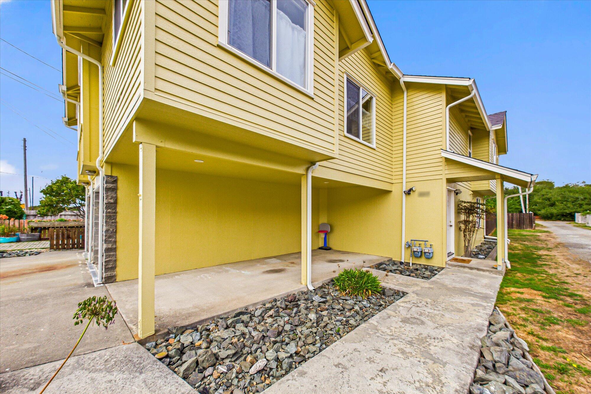 335 C Street