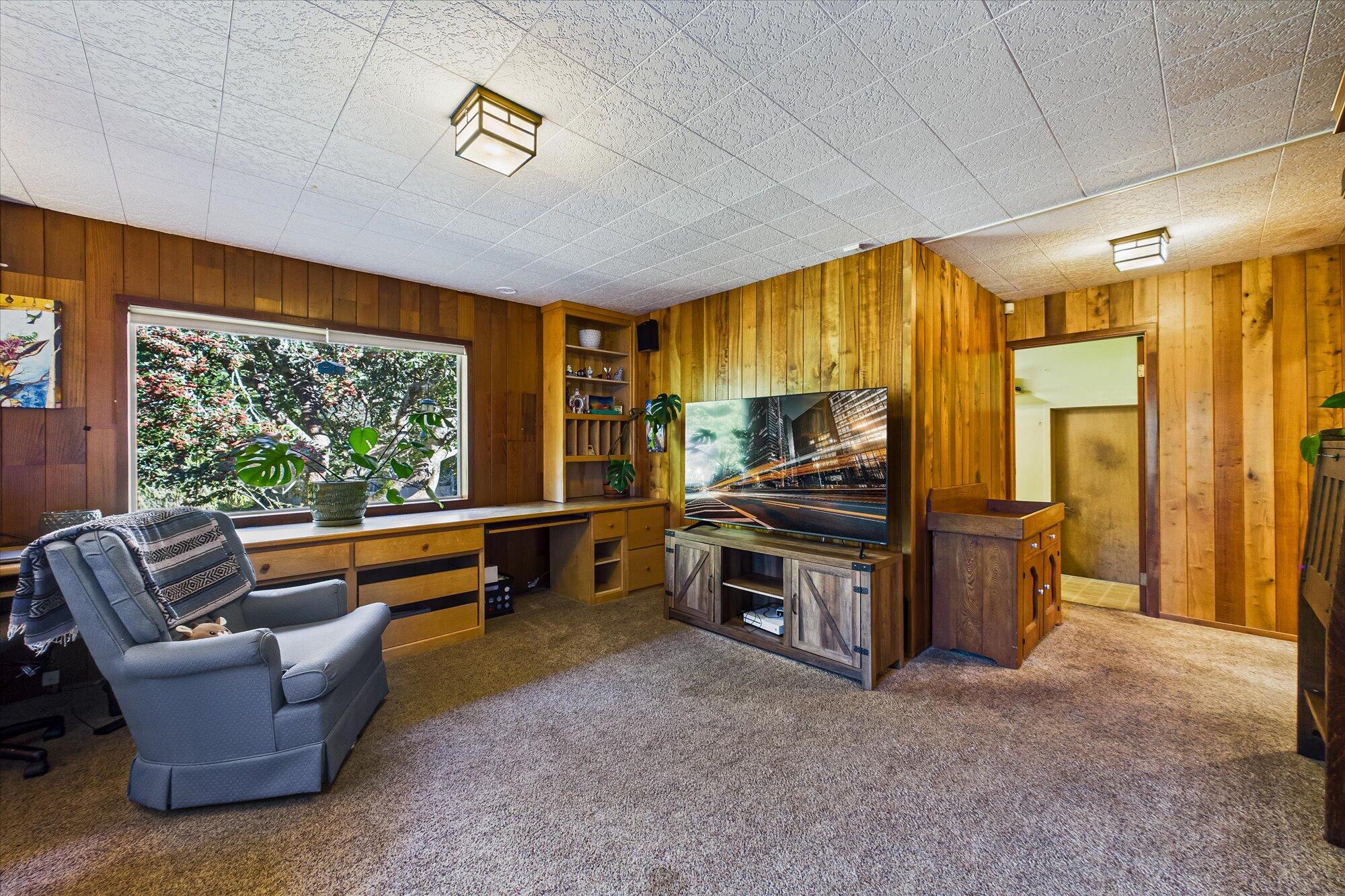 2099 Fickle Hill Road