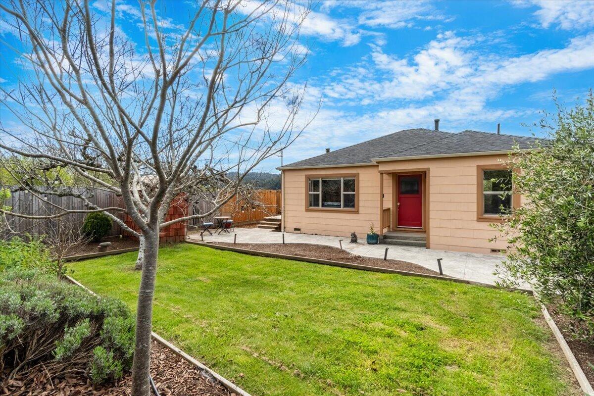 6112 Elk River Road