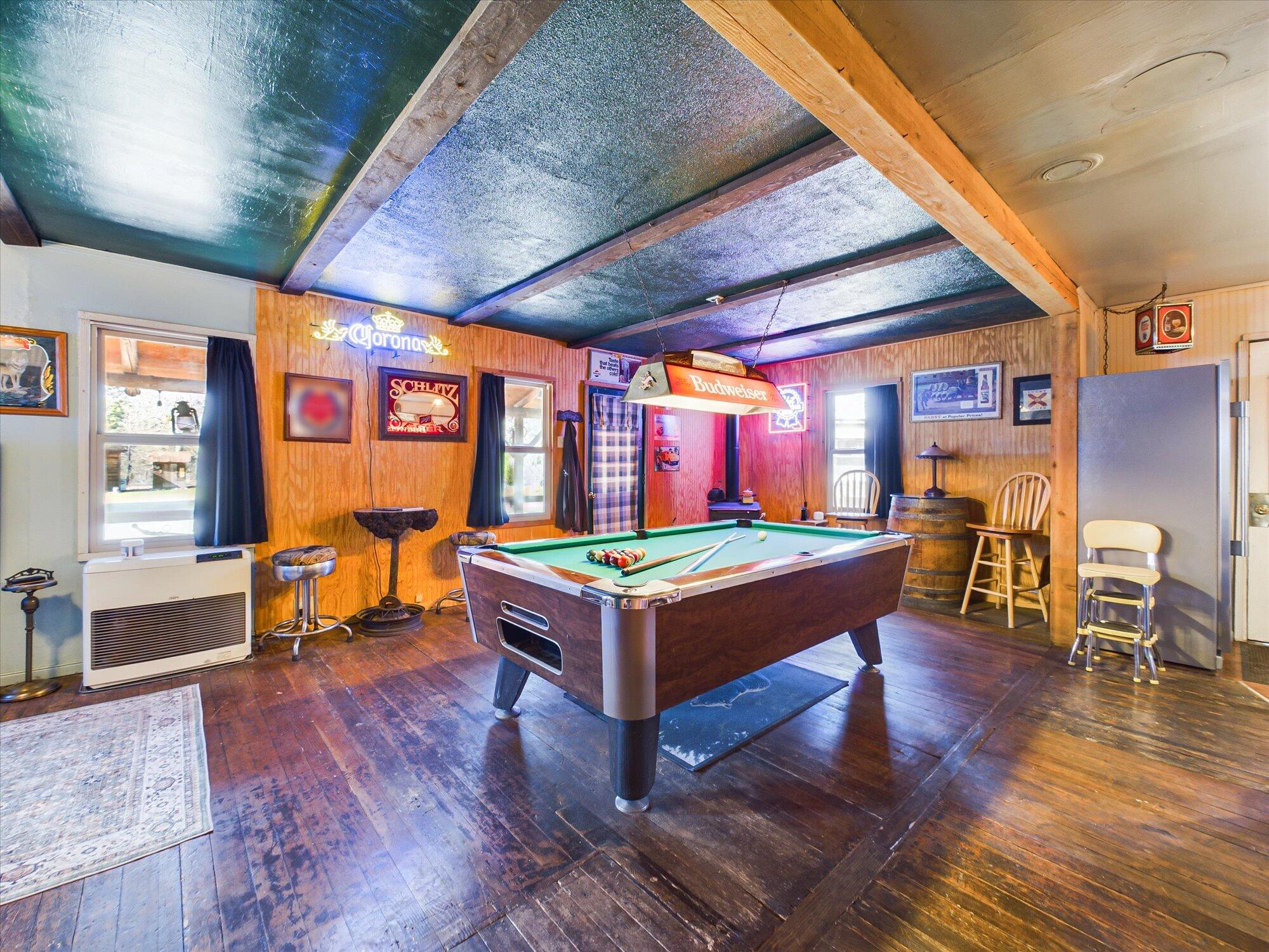 60 Littlefield Lane