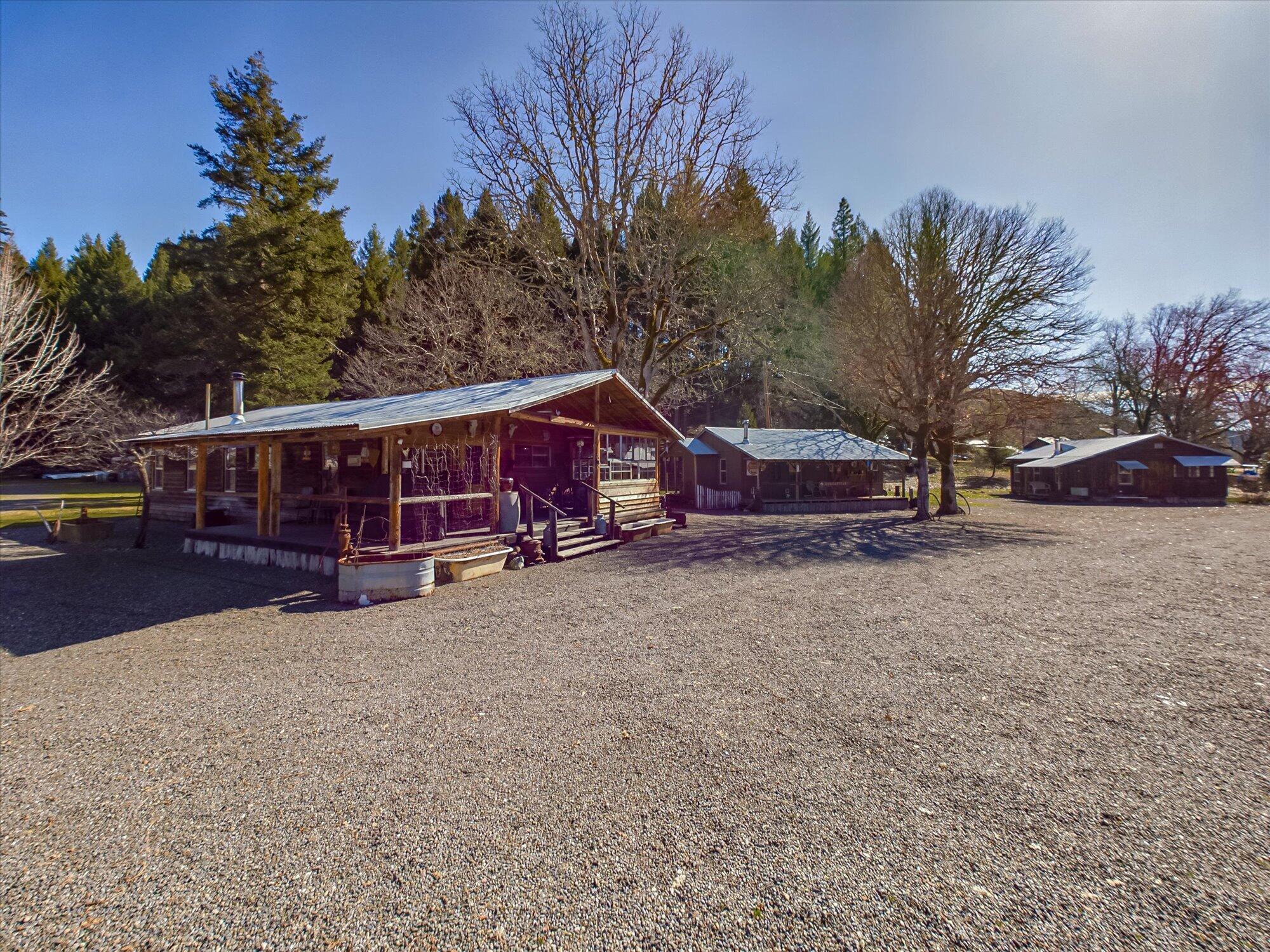 60 Littlefield Lane
