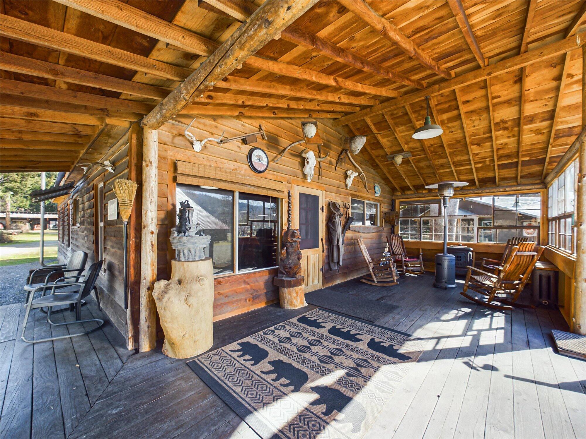 60 Littlefield Lane