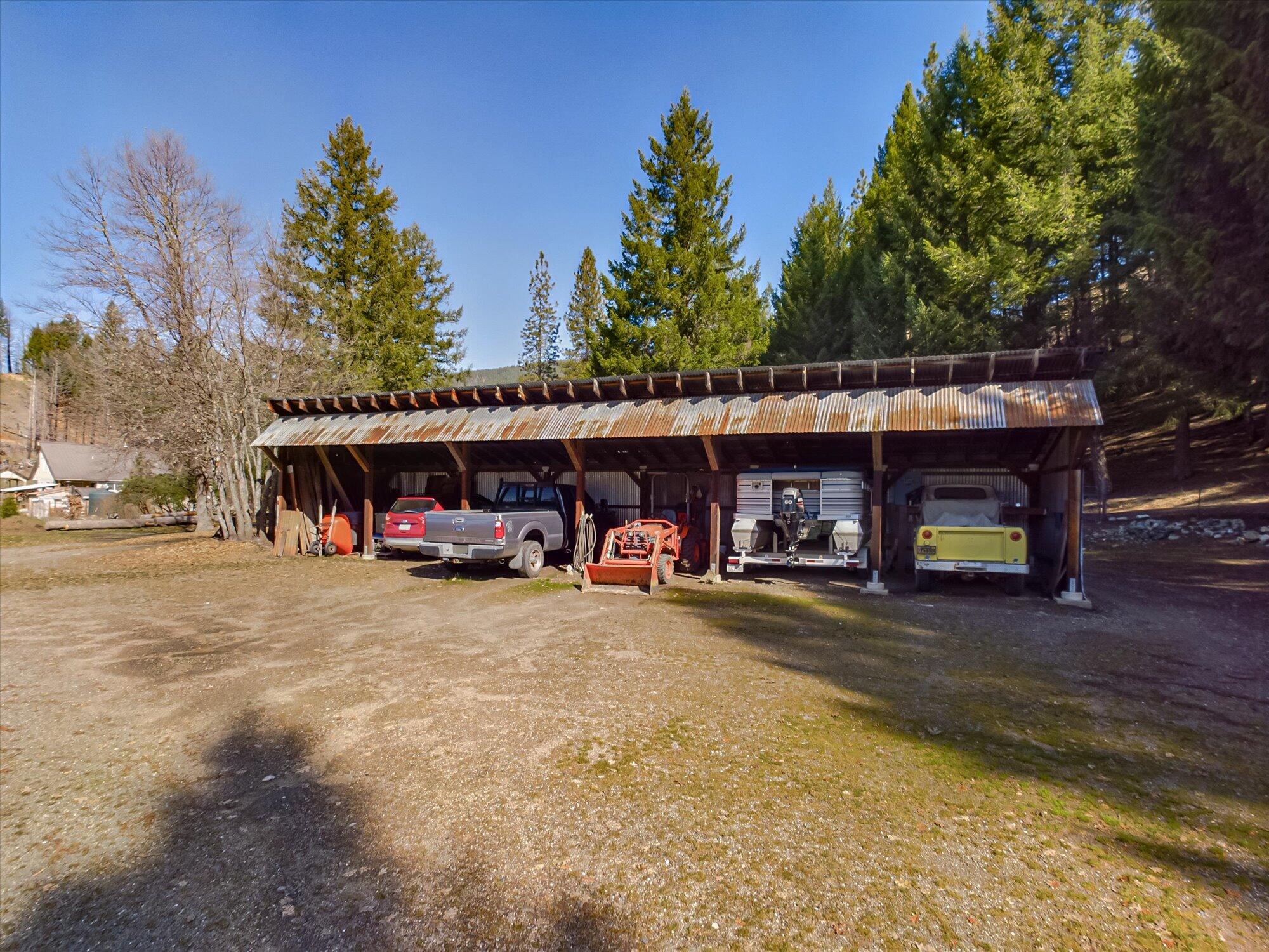 60 Littlefield Lane