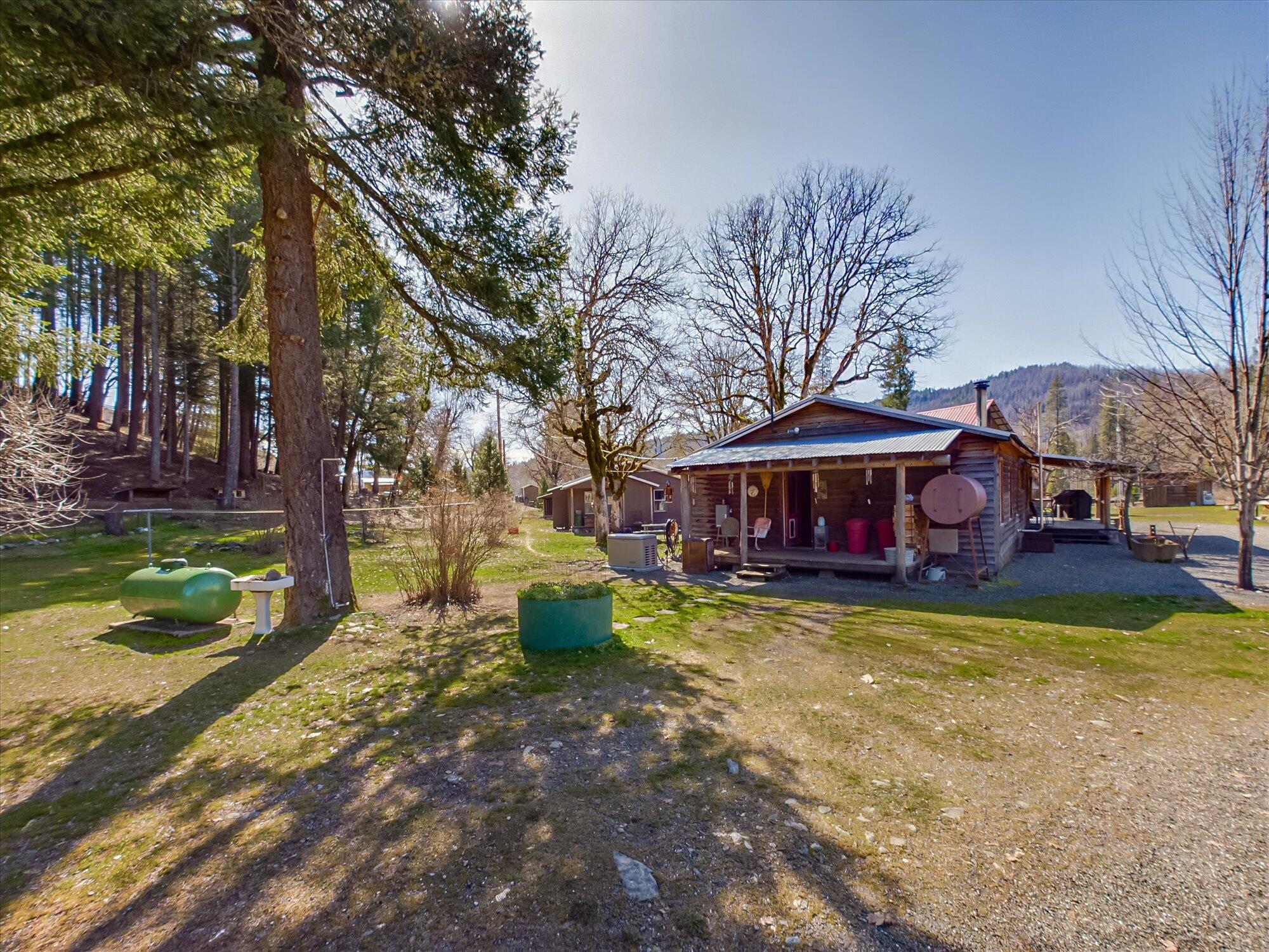 60 Littlefield Lane