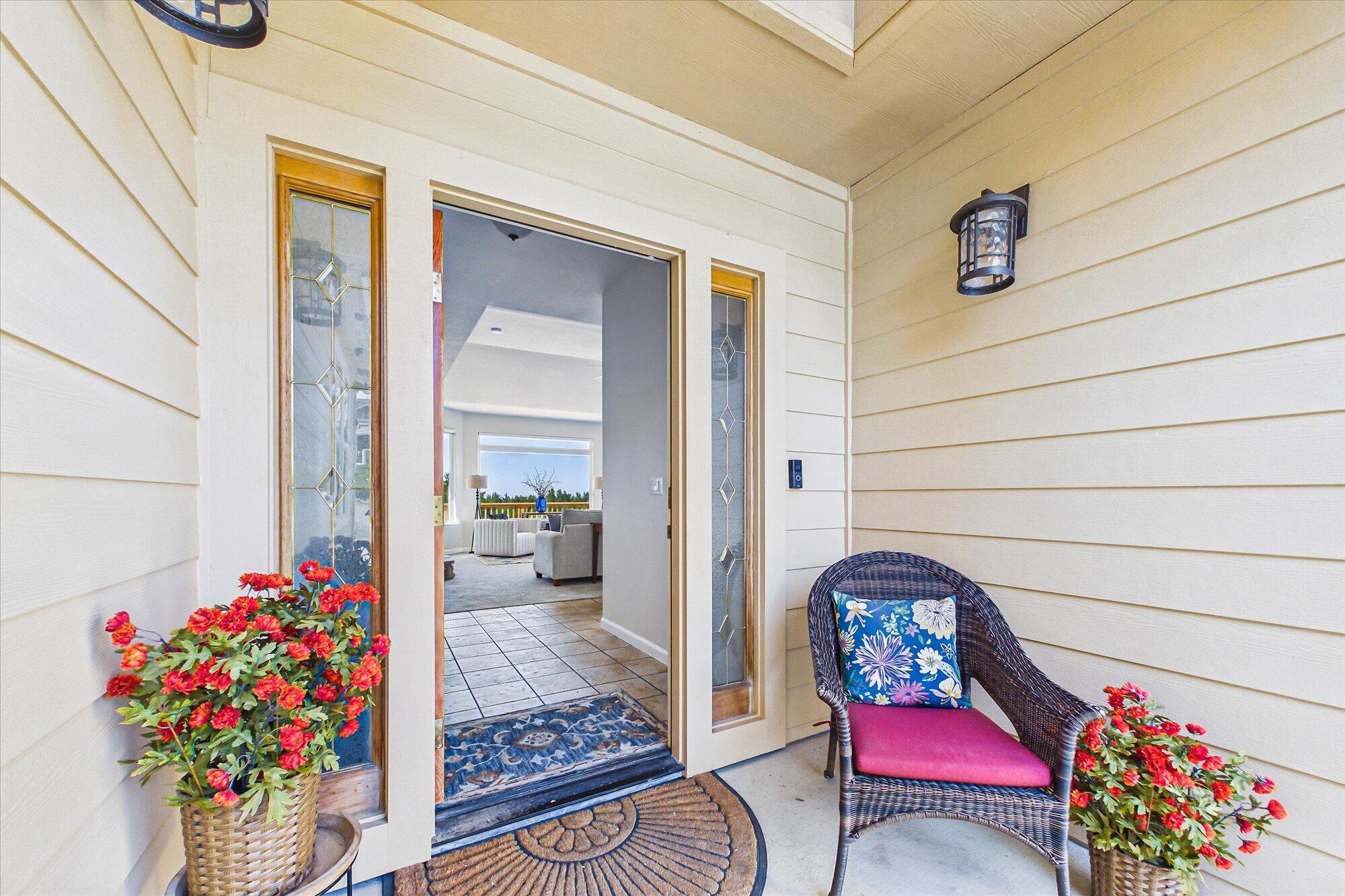 8 Minette Lane