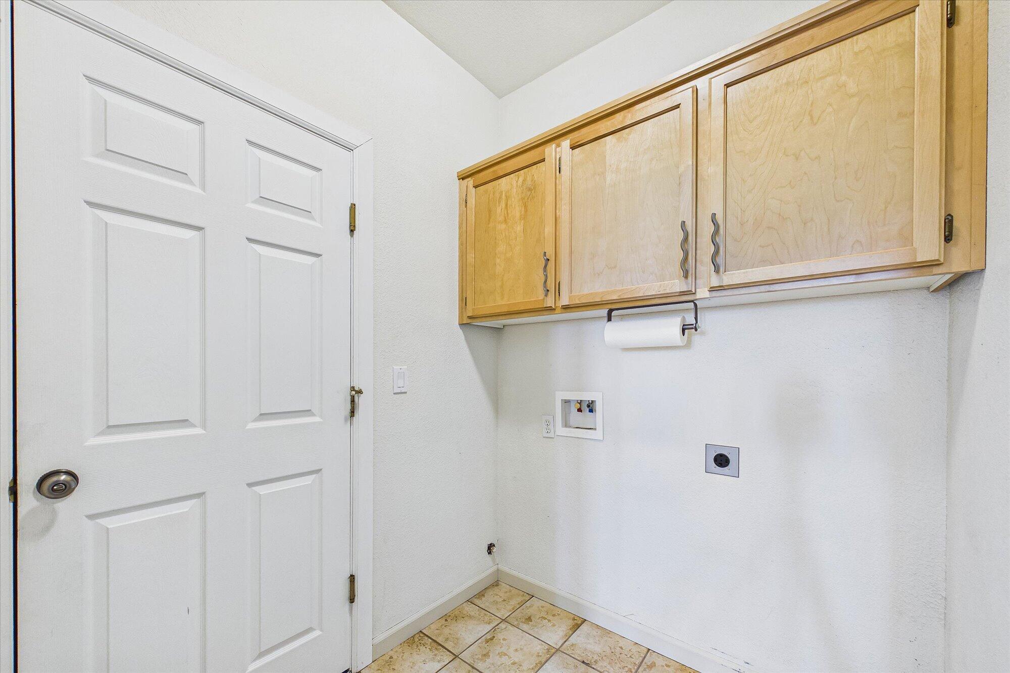 8 Minette Lane