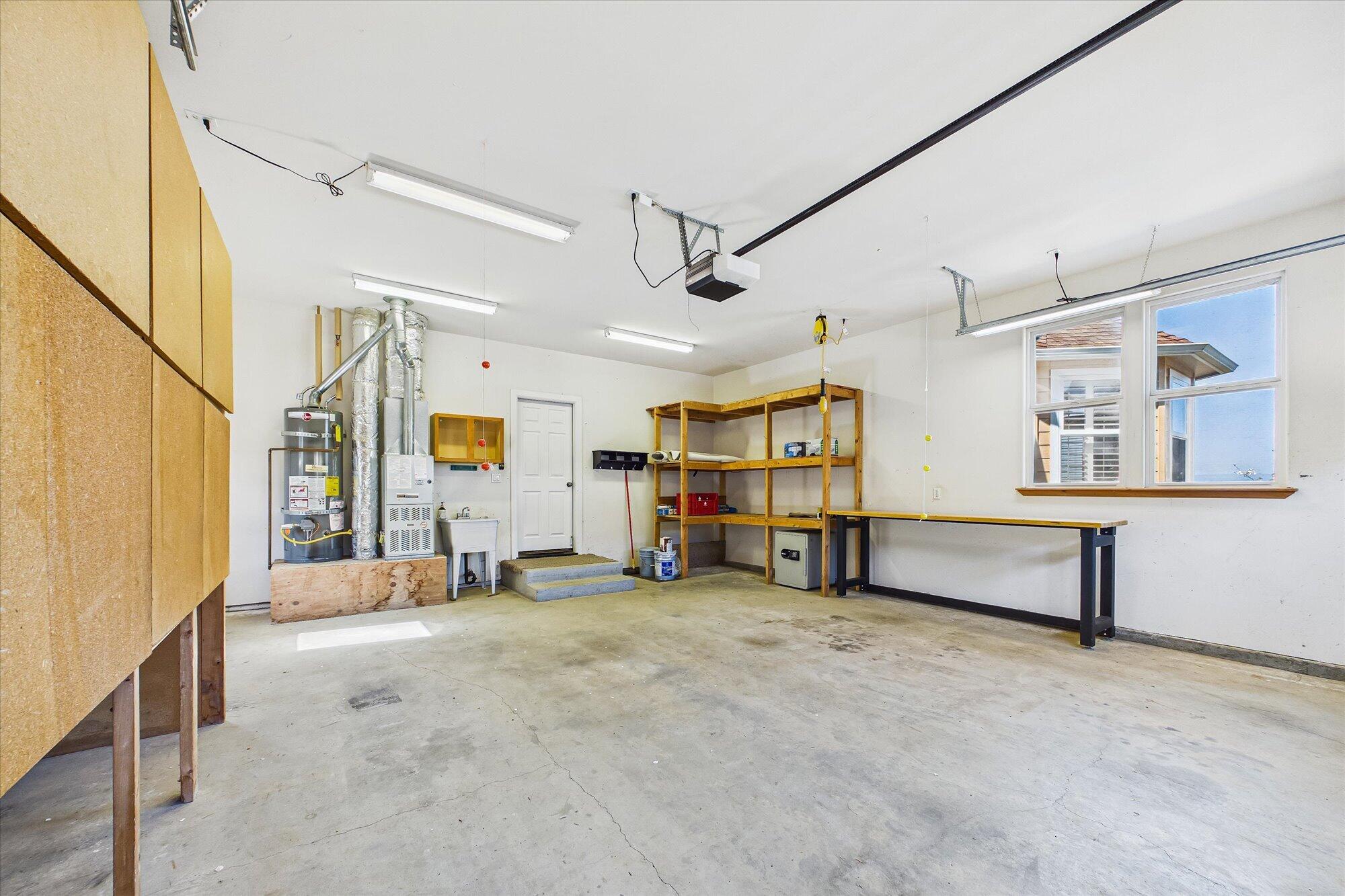 8 Minette Lane