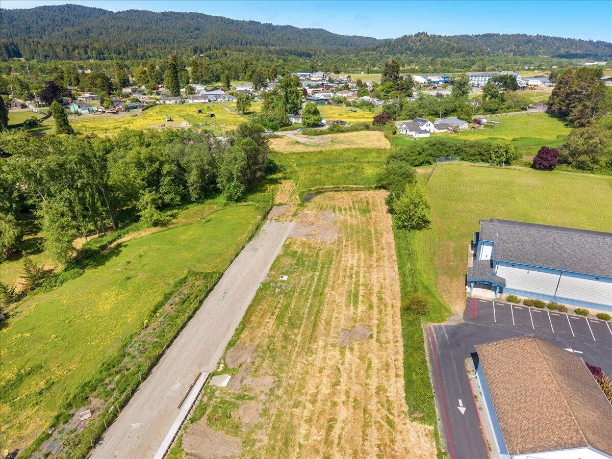 04 Railroad Avenue