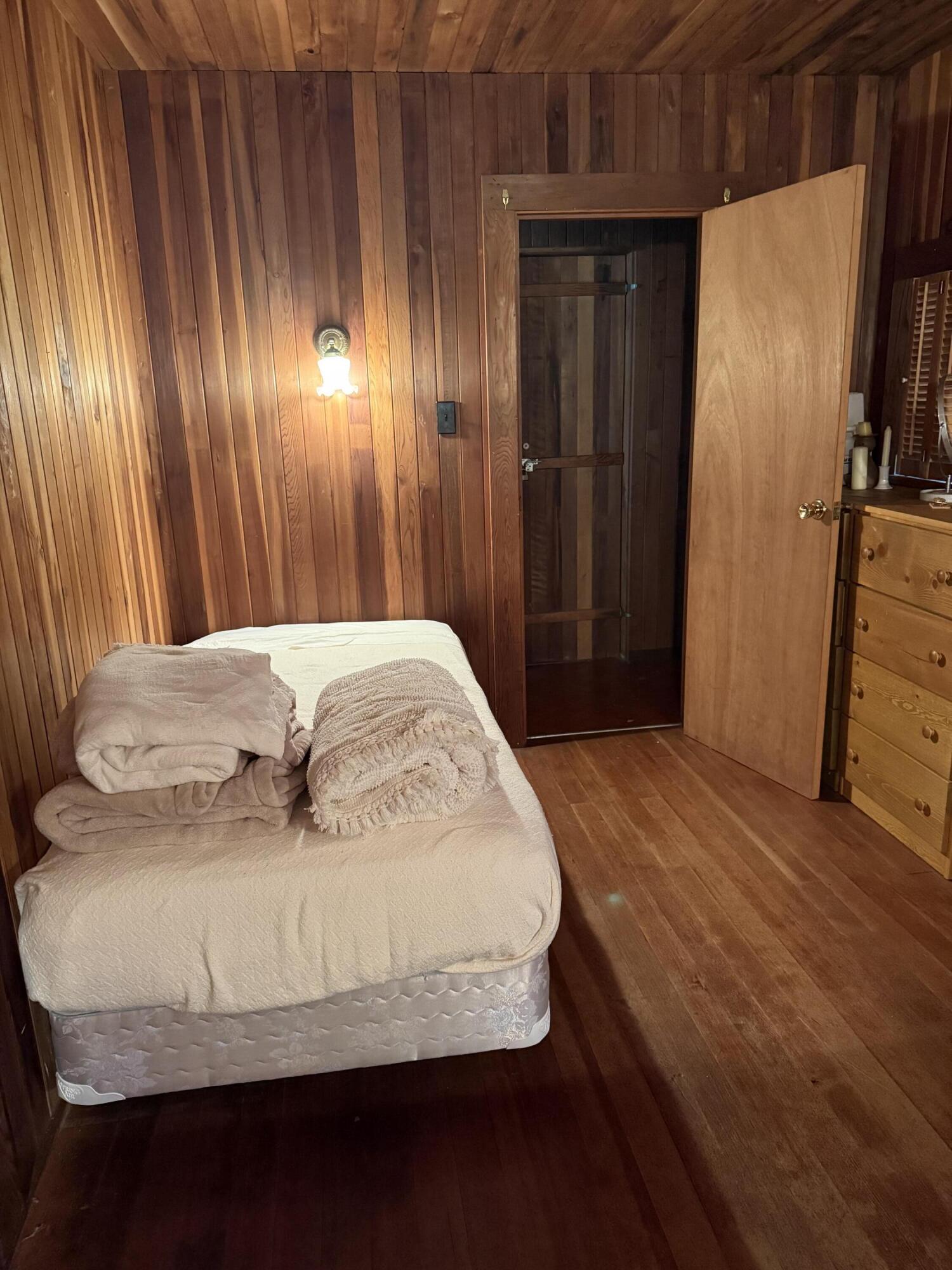 19555 St Hwy 36
