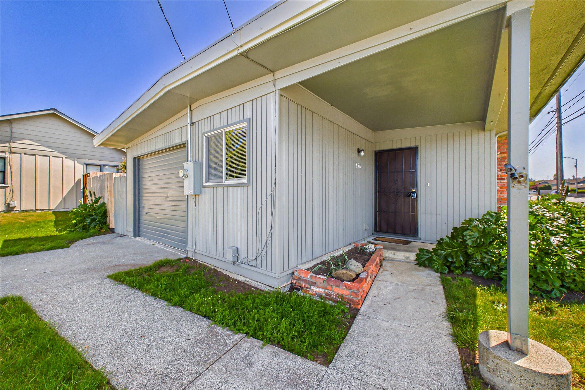 856 Herrick Avenue