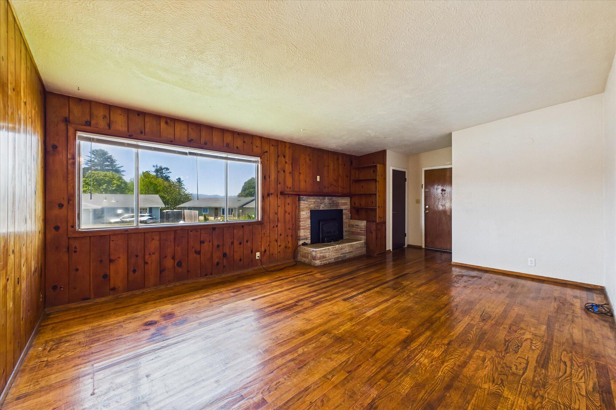 856 Herrick Avenue