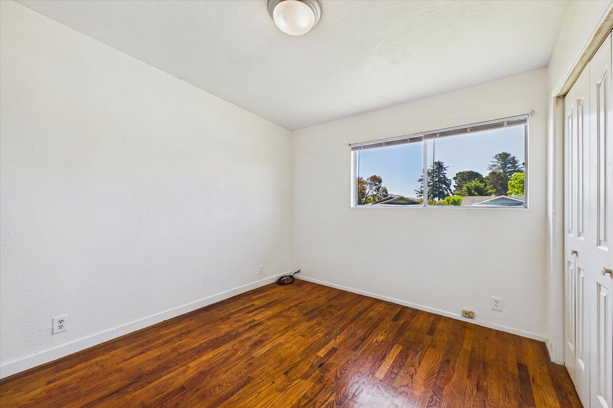 856 Herrick Avenue