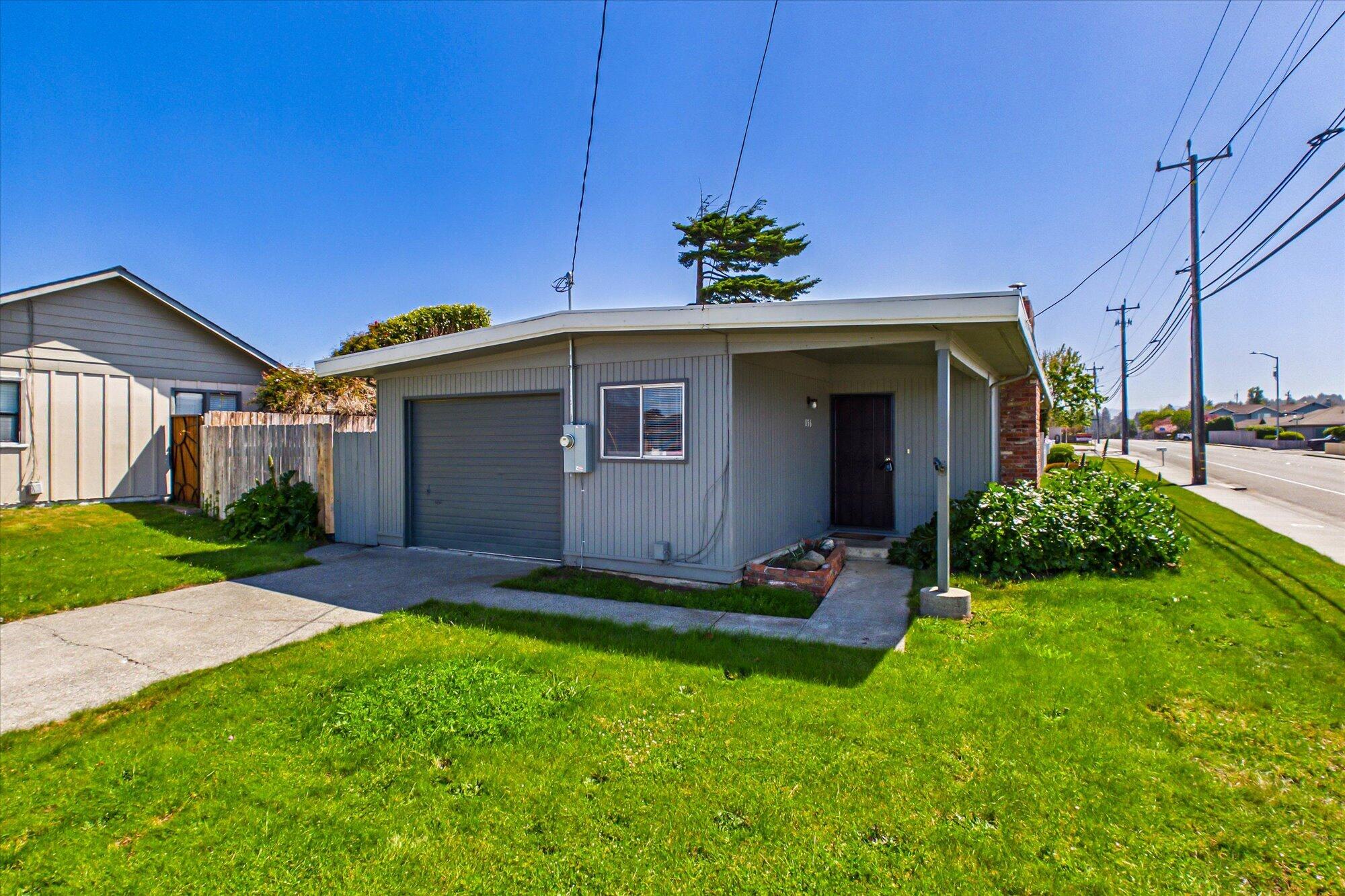 856 Herrick Avenue