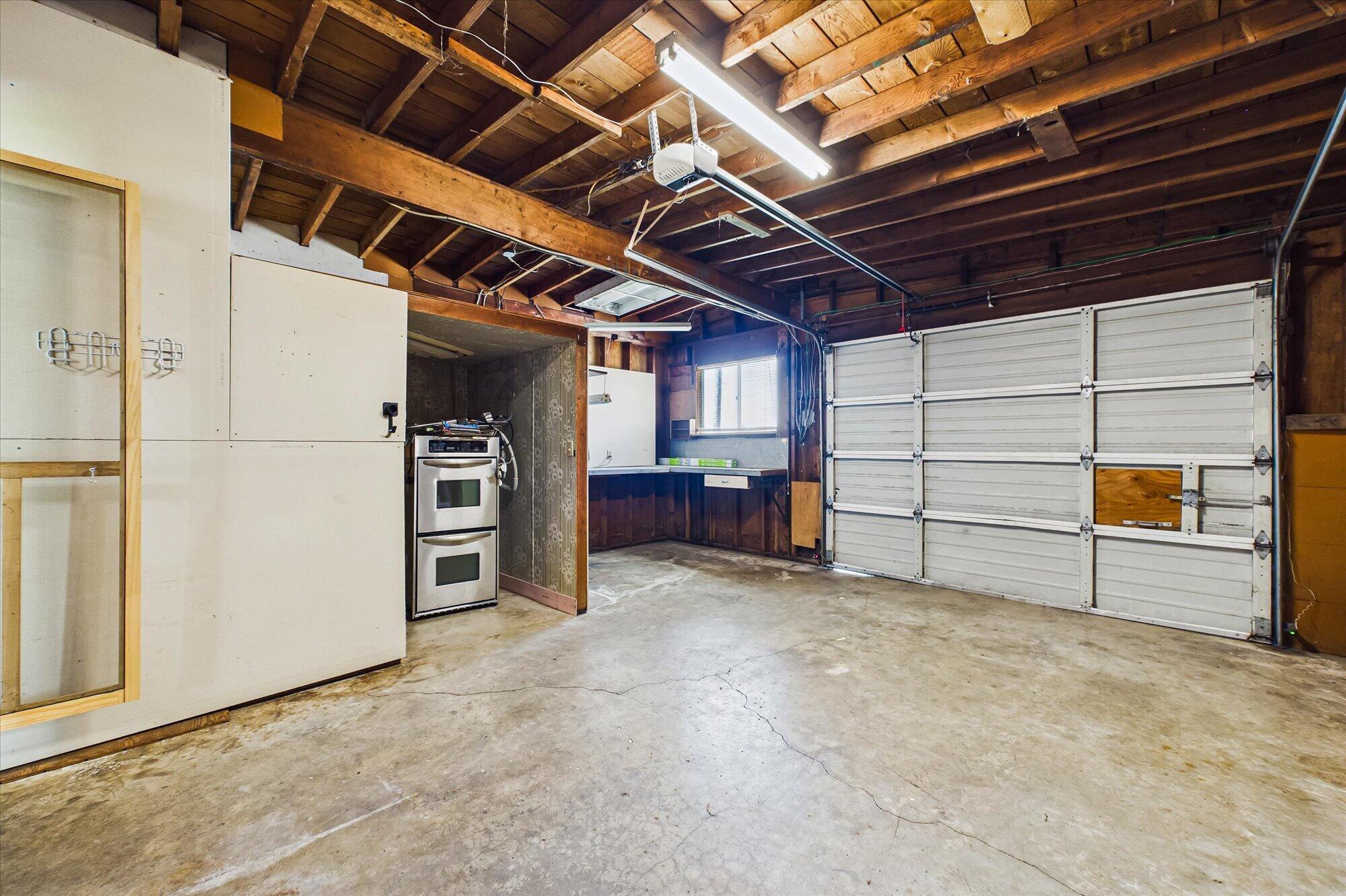 856 Herrick Avenue
