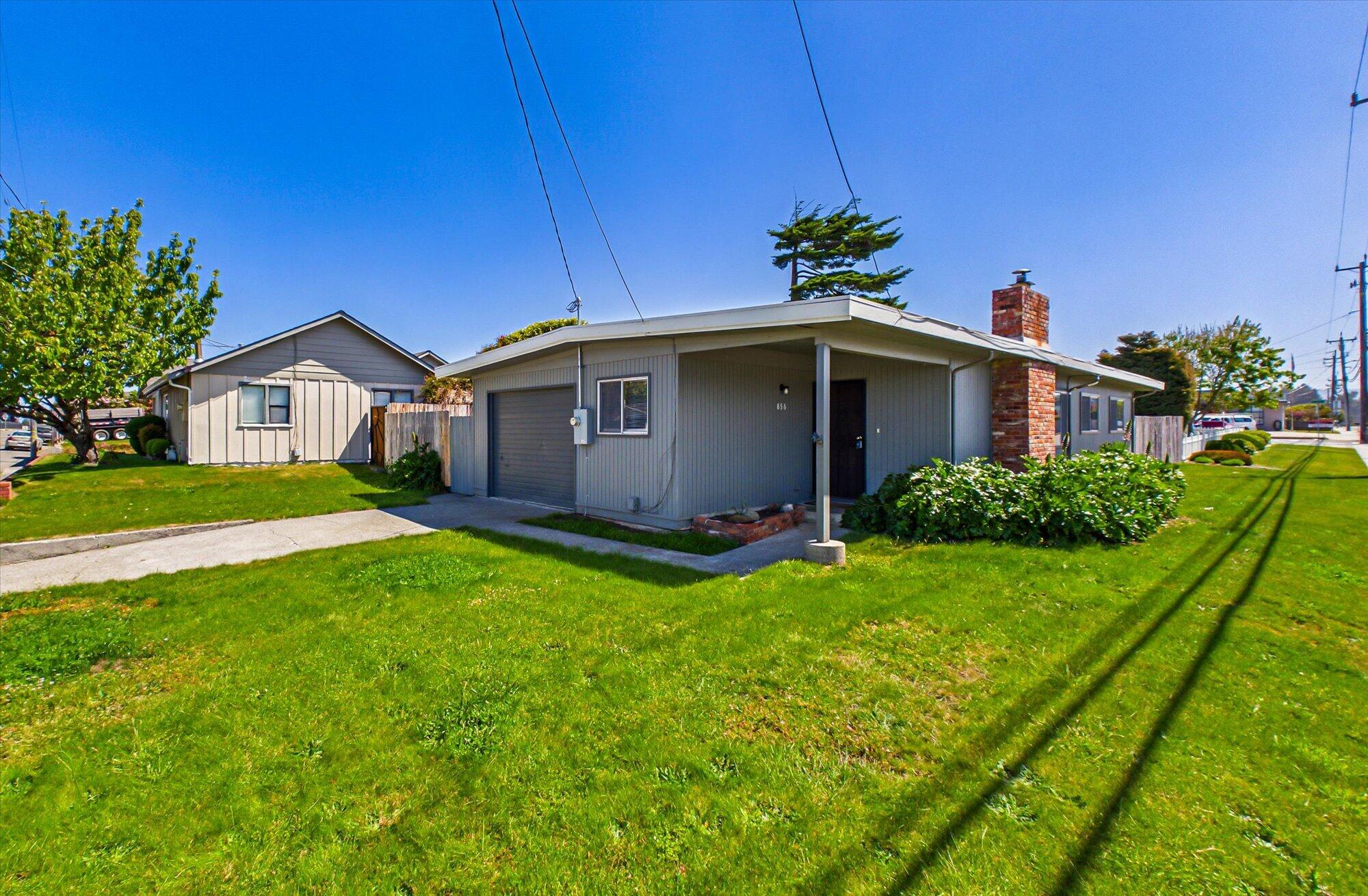 856 Herrick Avenue