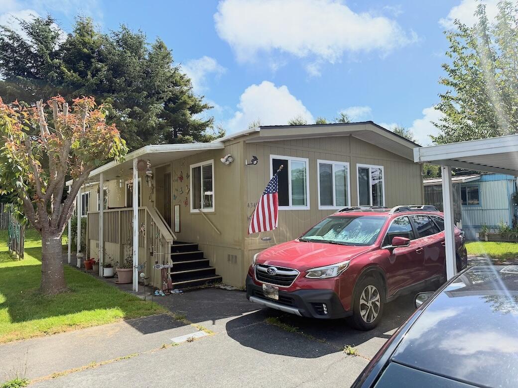 4349 Bay Meadows Court