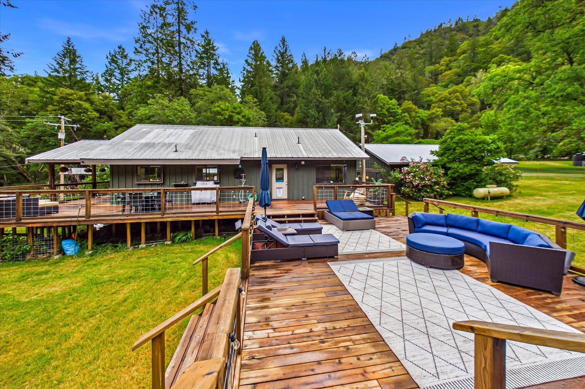 91 Deer Lane