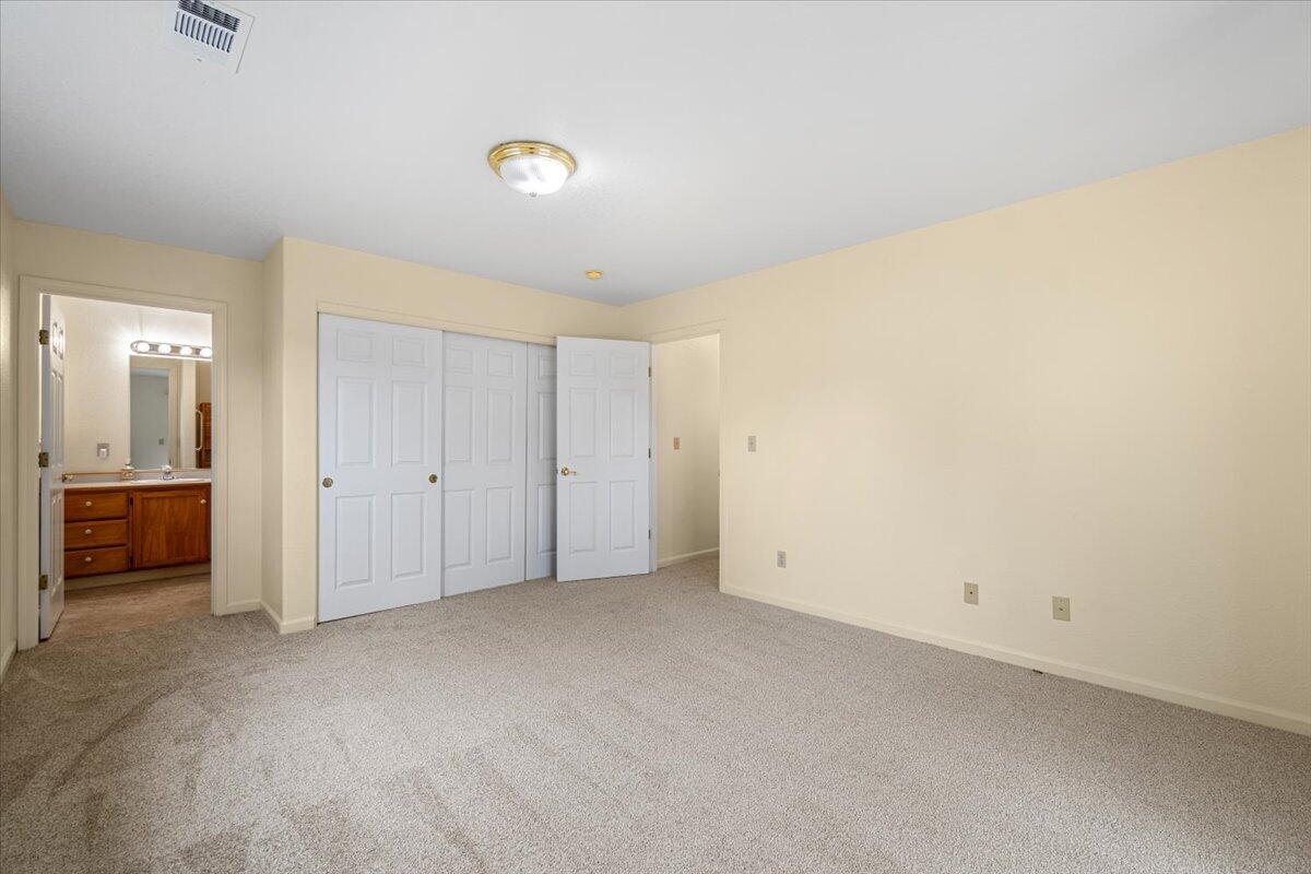 2190 Foxwood Drive