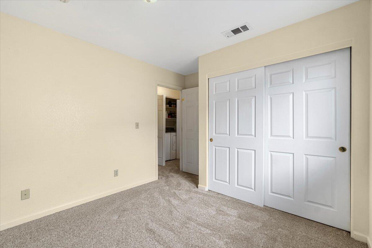 2190 Foxwood Drive
