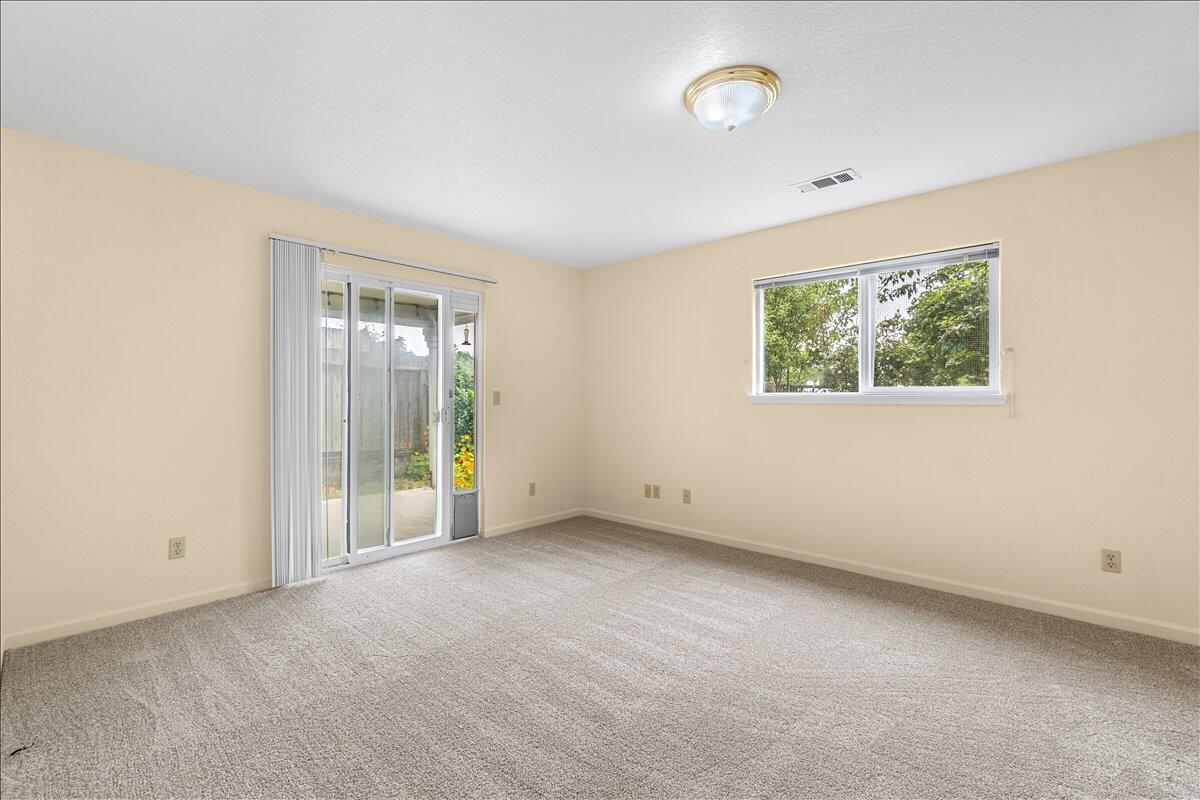 2190 Foxwood Drive